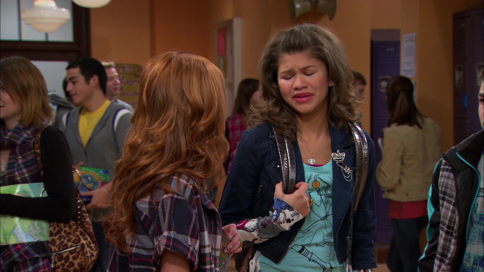 Shake_It_Up_S01E18_1080p_BTD_002253.jpg Shake_It_Up_S01E18_1080p_BTD_002253.jpg
