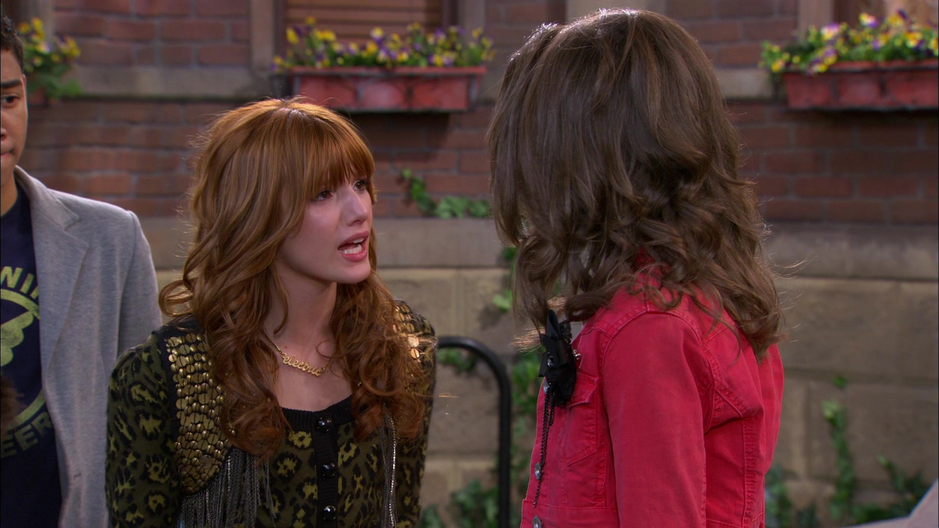 Shake_It_Up_S01E18_1080p_BTD_002816.jpg