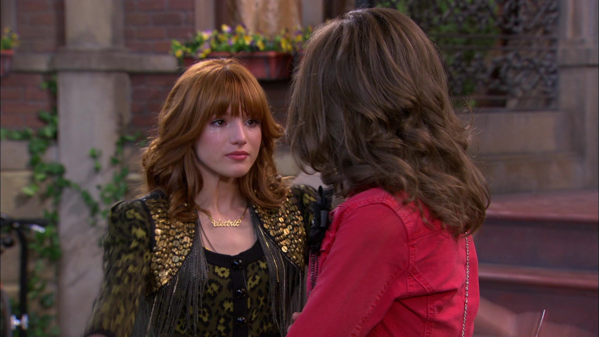 Shake_It_Up_S01E18_1080p_BTD_002864.jpg Shake_It_Up_S01E18_1080p_BTD_002864.jpg