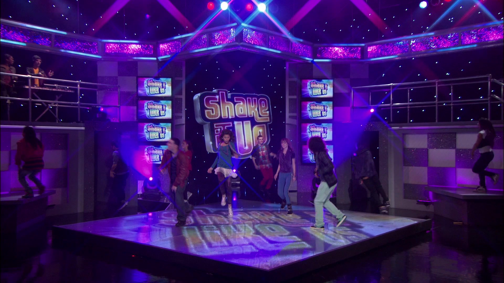 Shake_It_Up_S01E19_1080p_000063.jpg Shake_It_Up_S01E19_1080p_000063.jpg