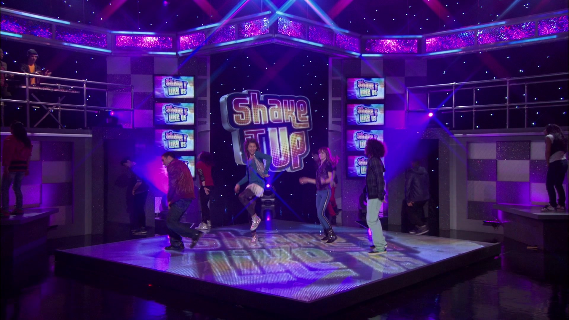 Shake_It_Up_S01E19_1080p_000064.jpg Shake_It_Up_S01E19_1080p_000064.jpg