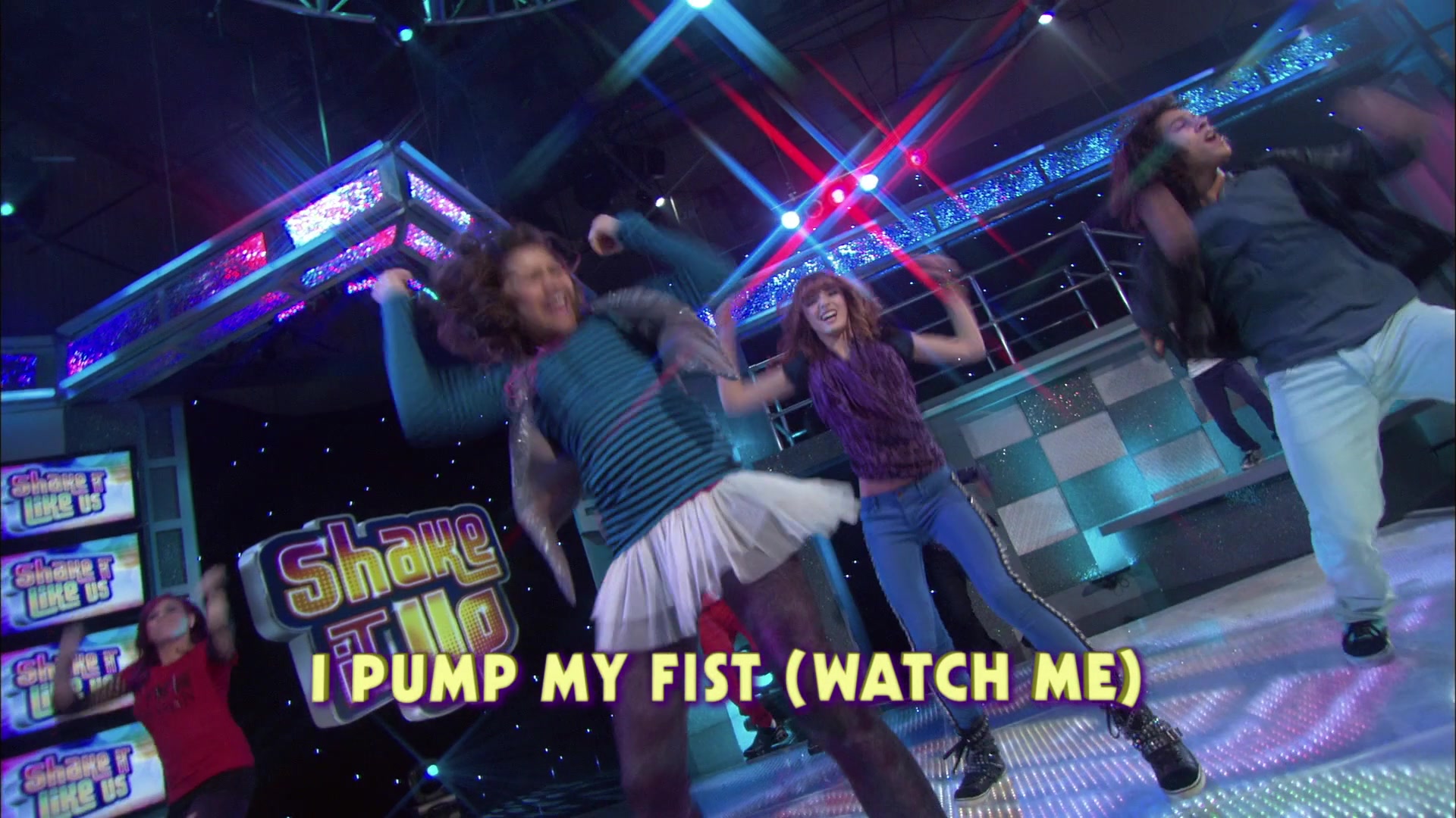 Shake_It_Up_S01E19_1080p_000073.jpg