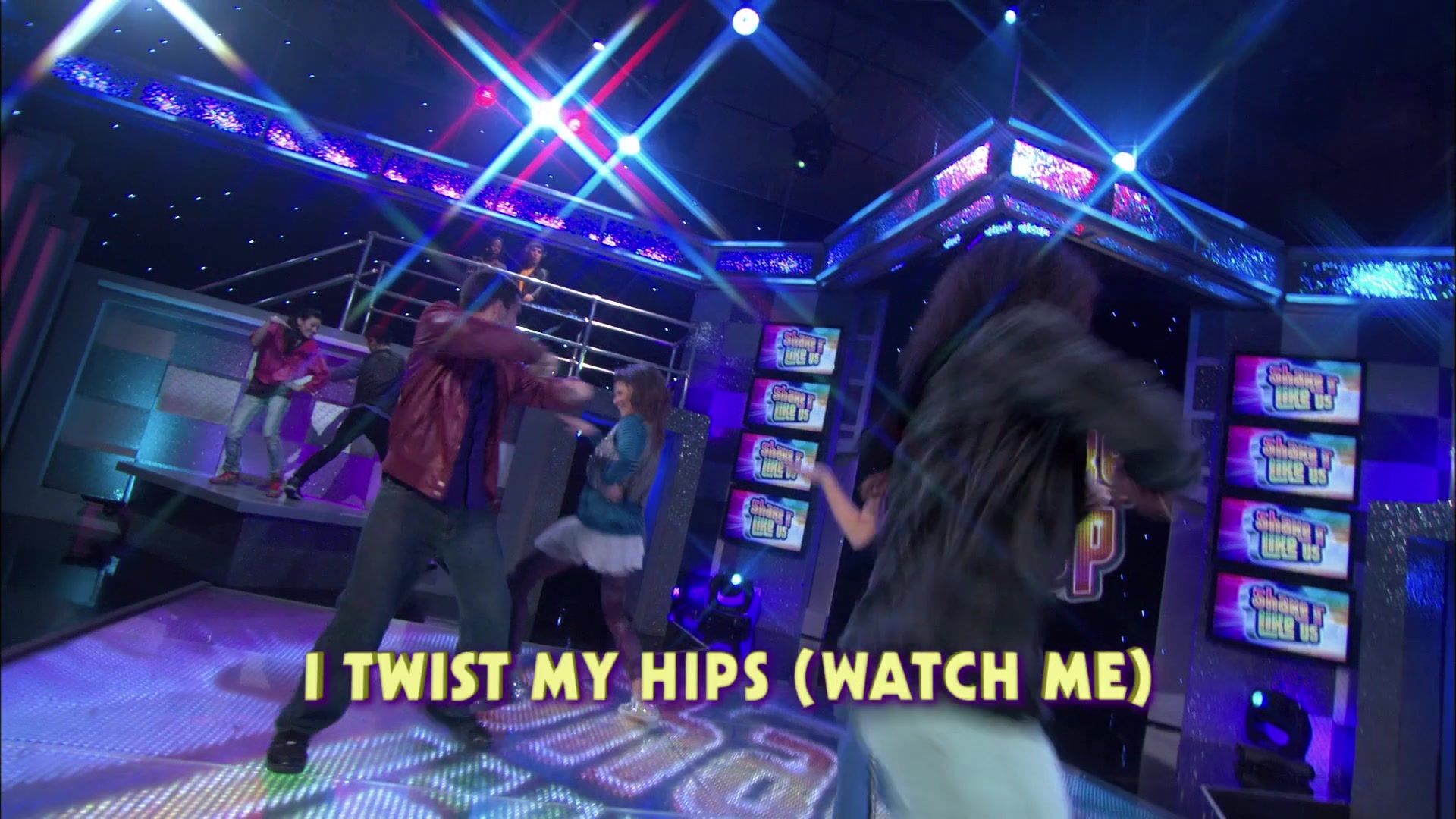 Shake_It_Up_S01E19_1080p_000103.jpg