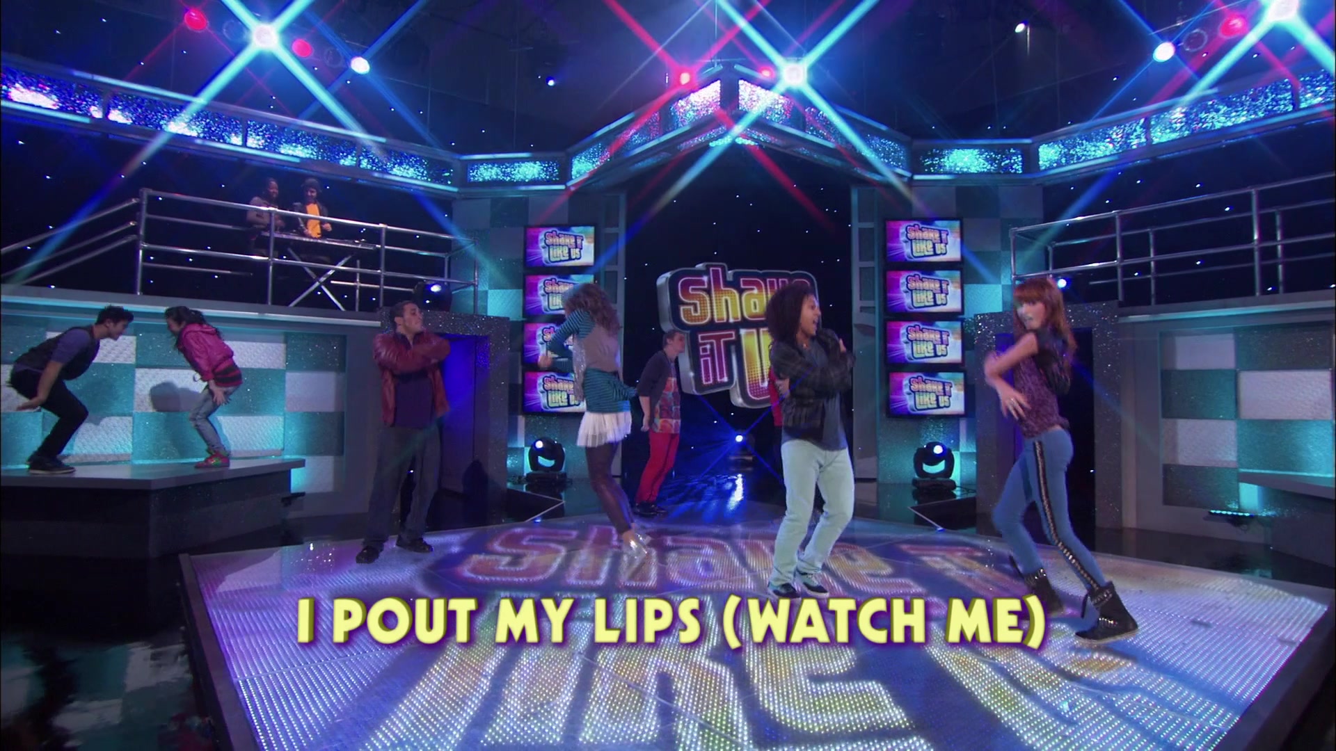 Shake_It_Up_S01E19_1080p_000124.jpg