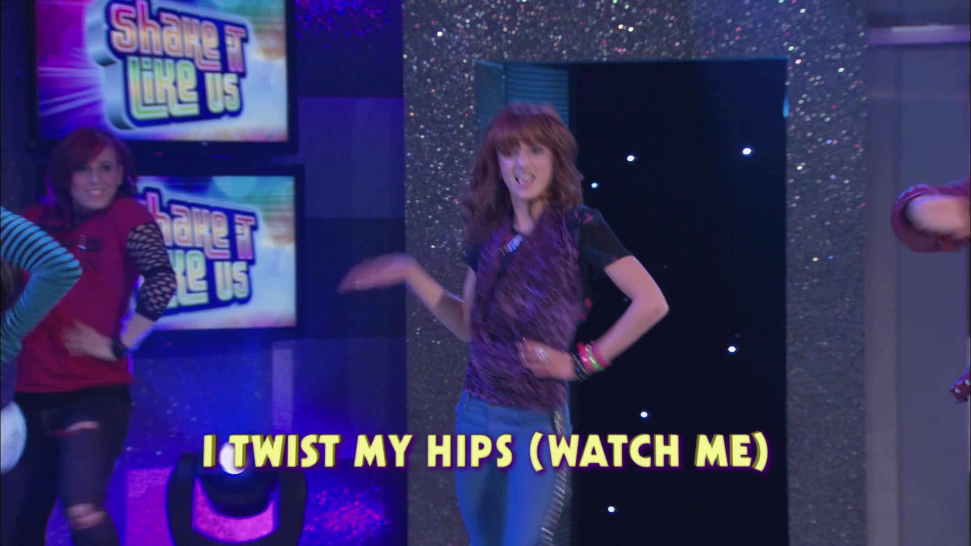 Shake_It_Up_S01E19_1080p_000159.jpg