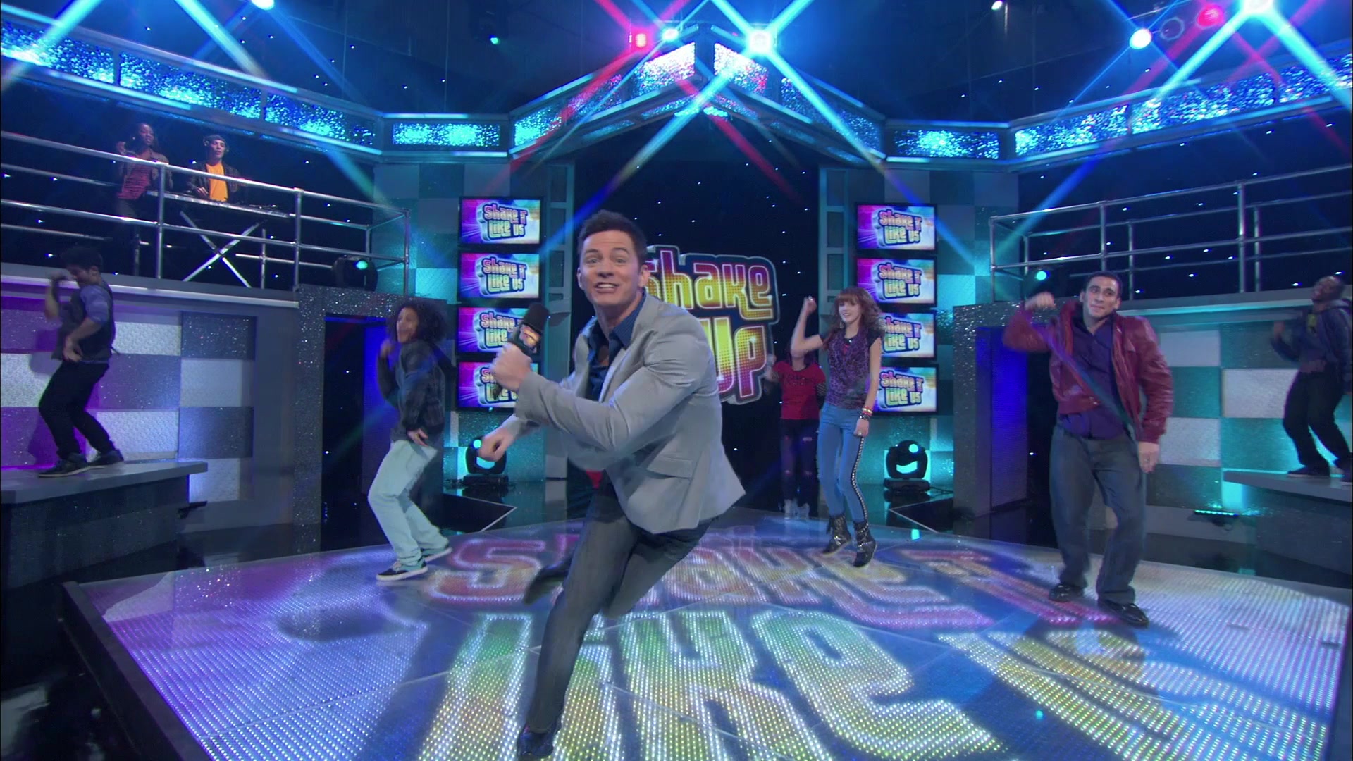 Shake_It_Up_S01E19_1080p_000173.jpg Shake_It_Up_S01E19_1080p_000173.jpg