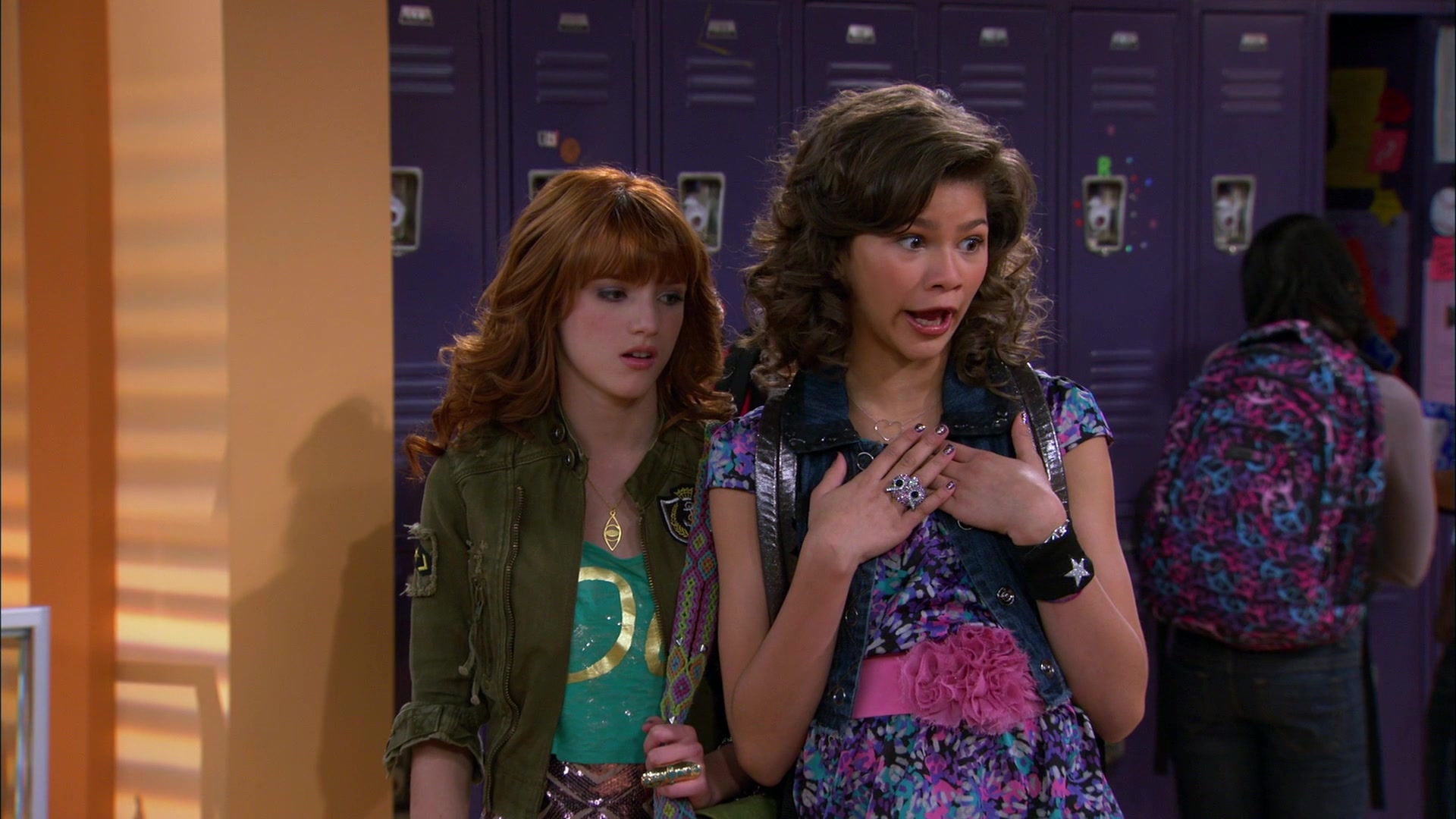 Shake_It_Up_S01E19_1080p_000369.jpg Shake_It_Up_S01E19_1080p_000369.jpg