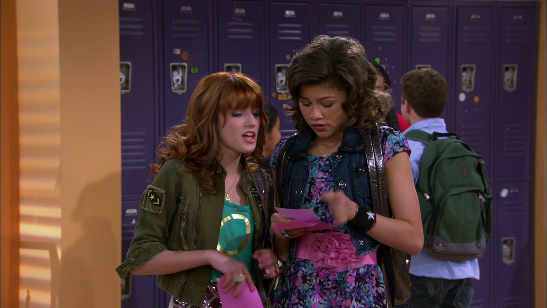 Shake_It_Up_S01E19_1080p_000501.jpg Shake_It_Up_S01E19_1080p_000501.jpg