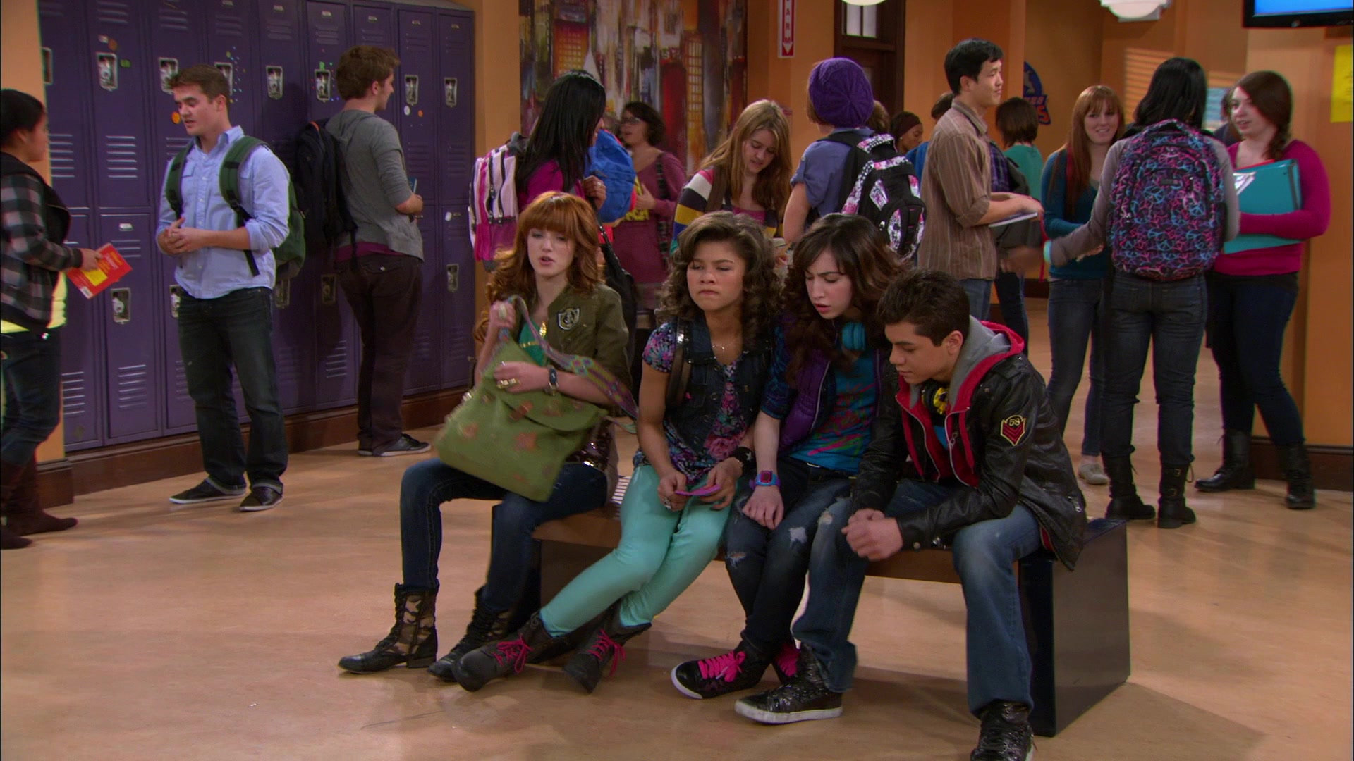 Shake_It_Up_S01E19_1080p_000609.jpg