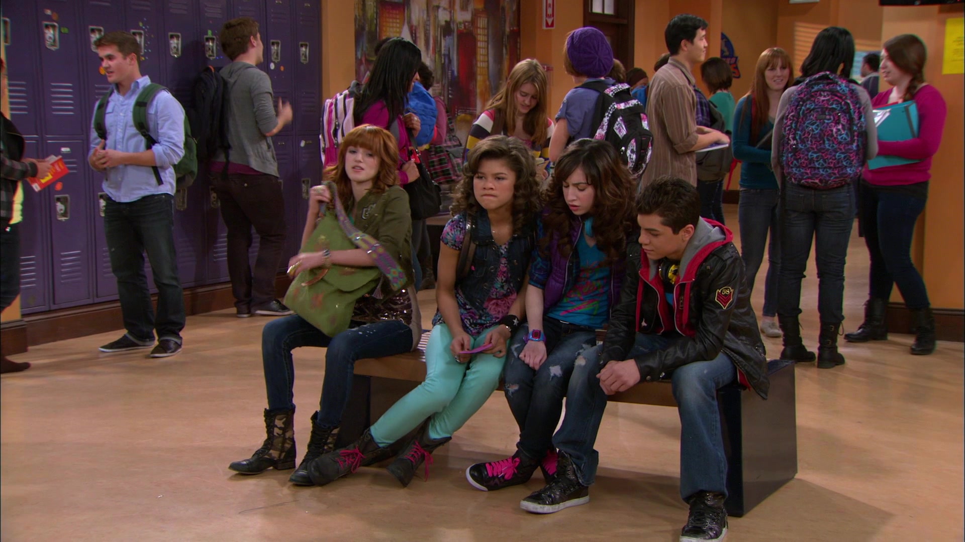 Shake_It_Up_S01E19_1080p_000610.jpg