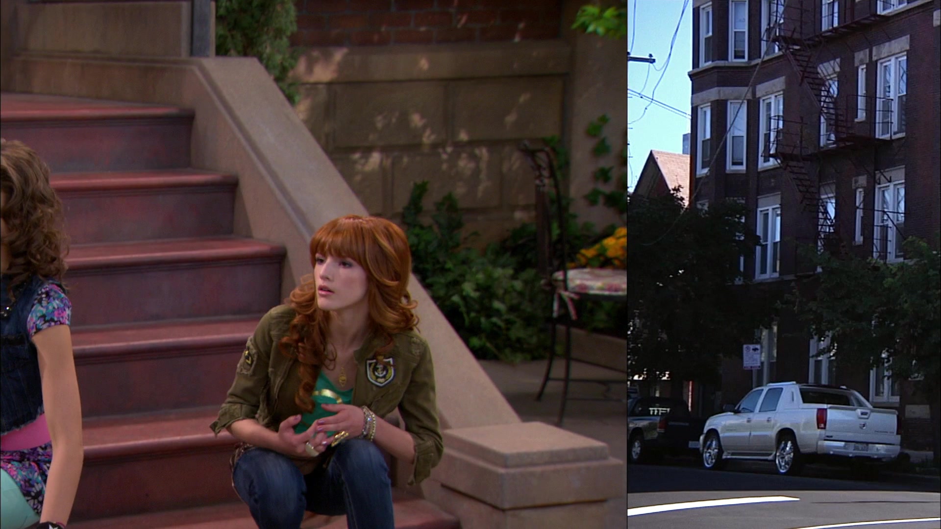 Shake_It_Up_S01E19_1080p_001295.jpg