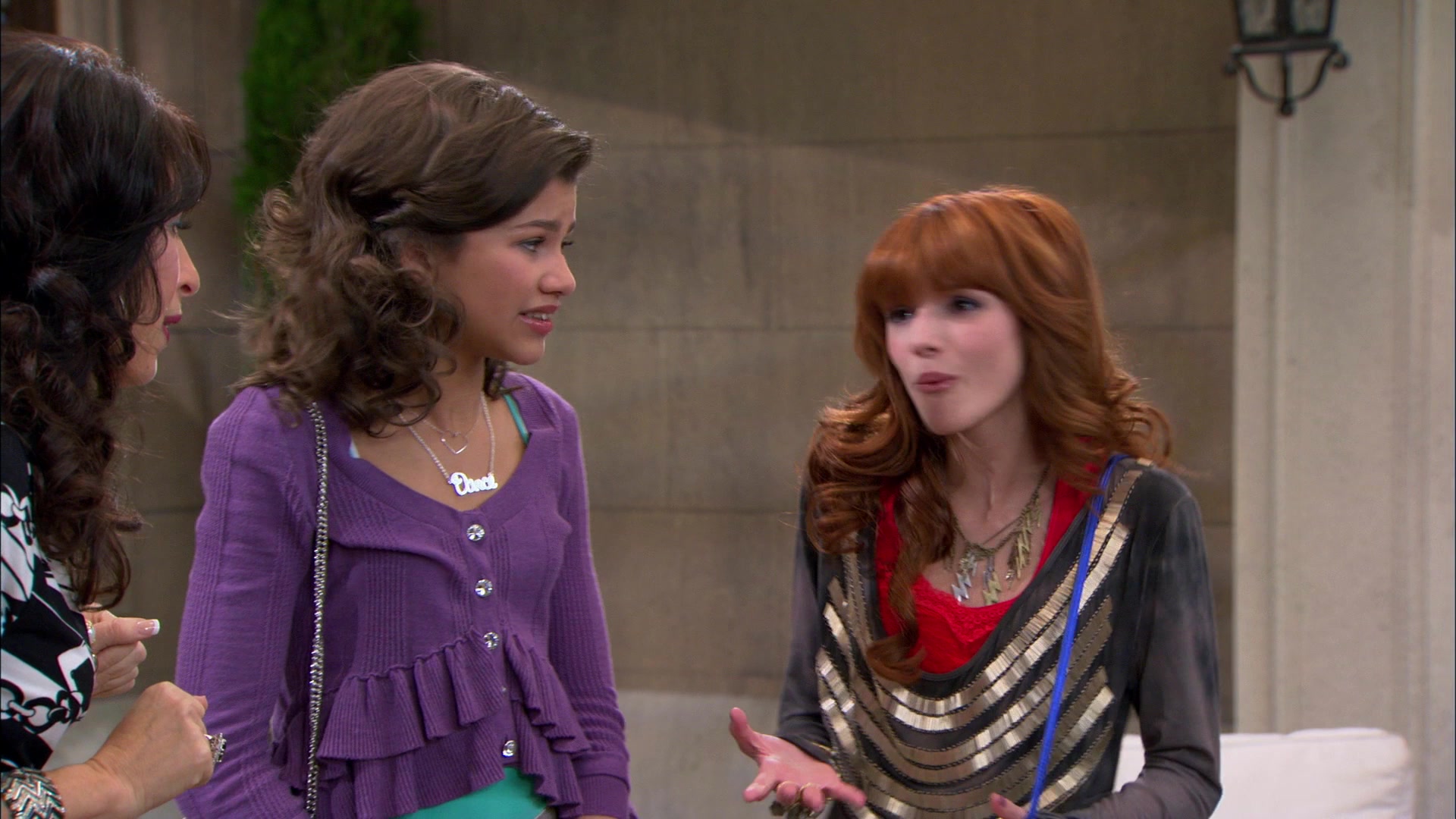 Shake_It_Up_S01E19_1080p_001548.jpg