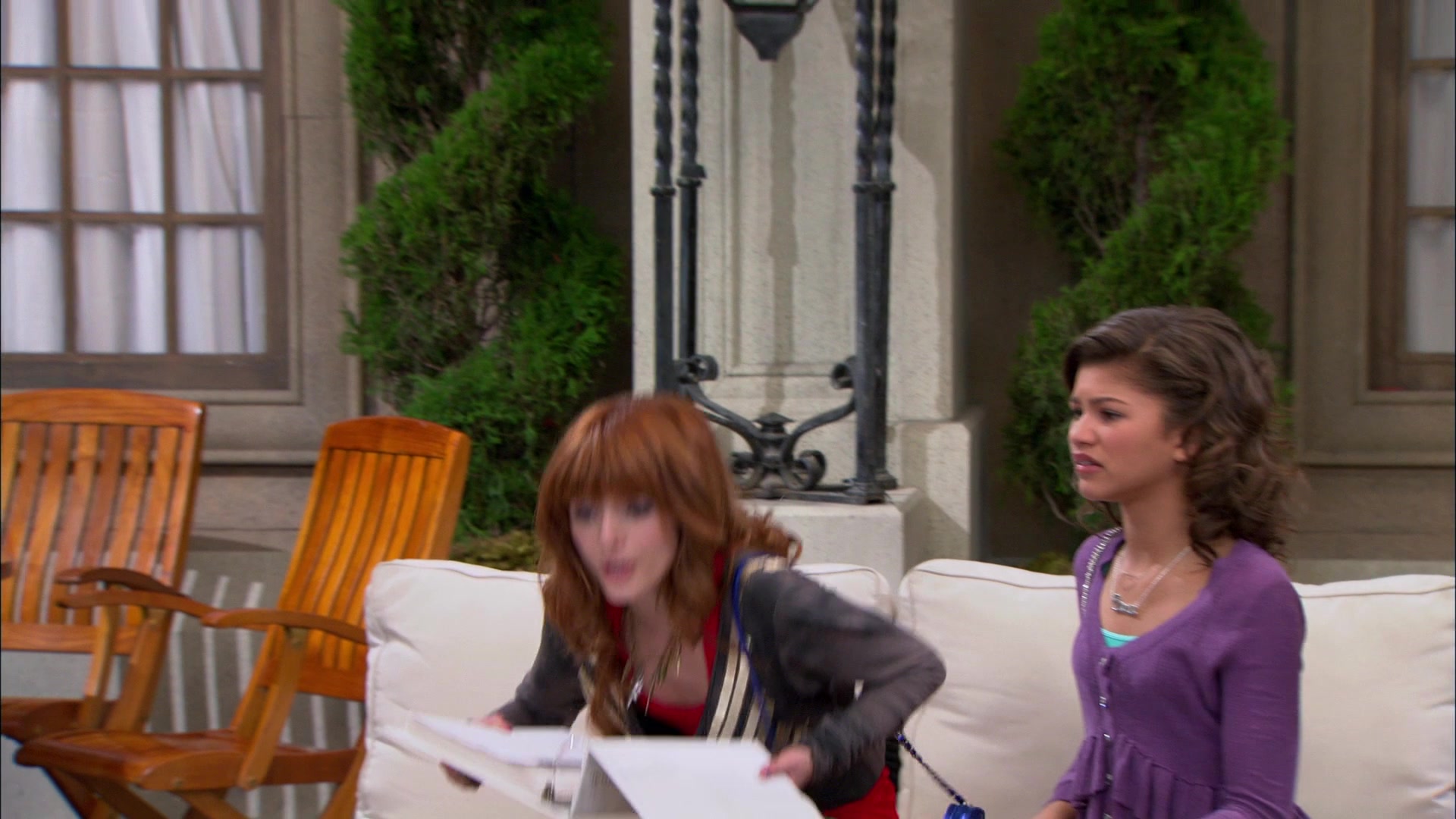 Shake_It_Up_S01E19_1080p_001666.jpg