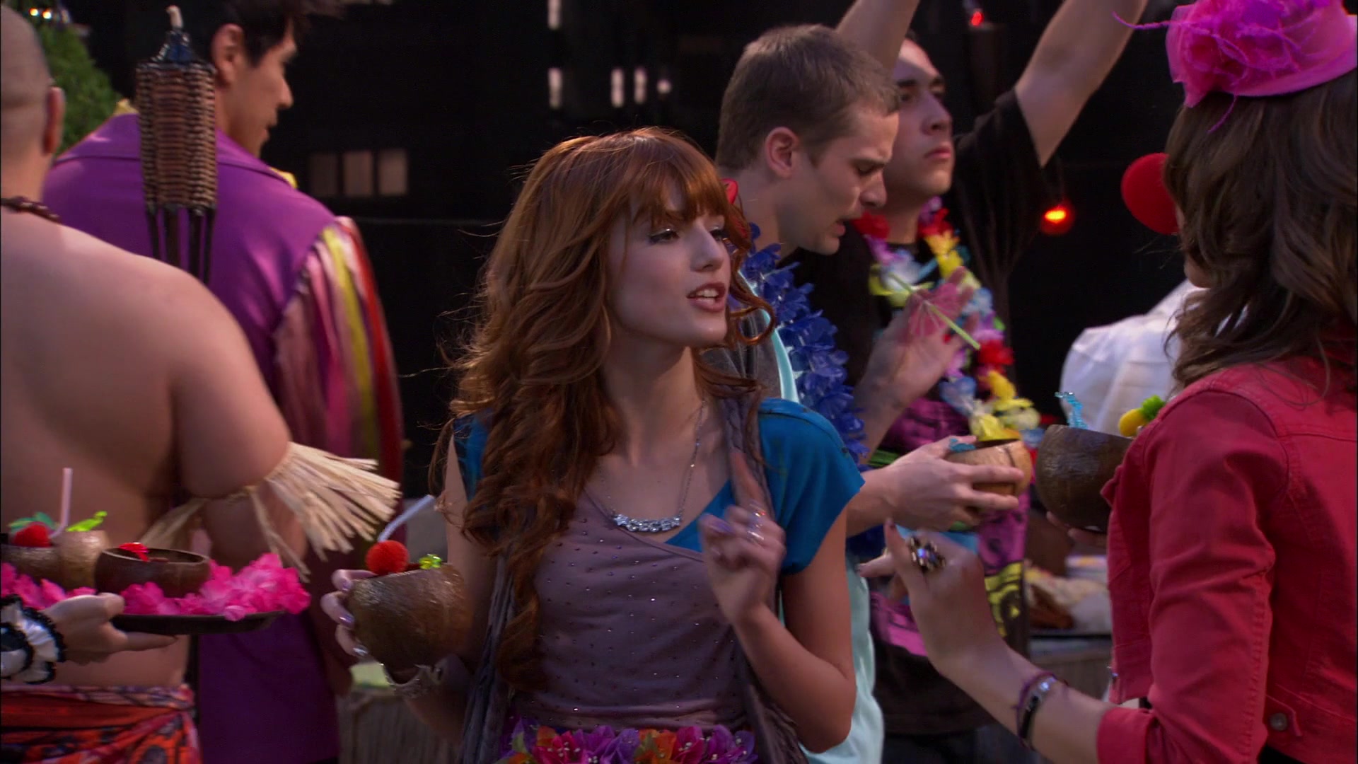 Shake_It_Up_S01E19_1080p_001866.jpg Shake_It_Up_S01E19_1080p_001866.jpg