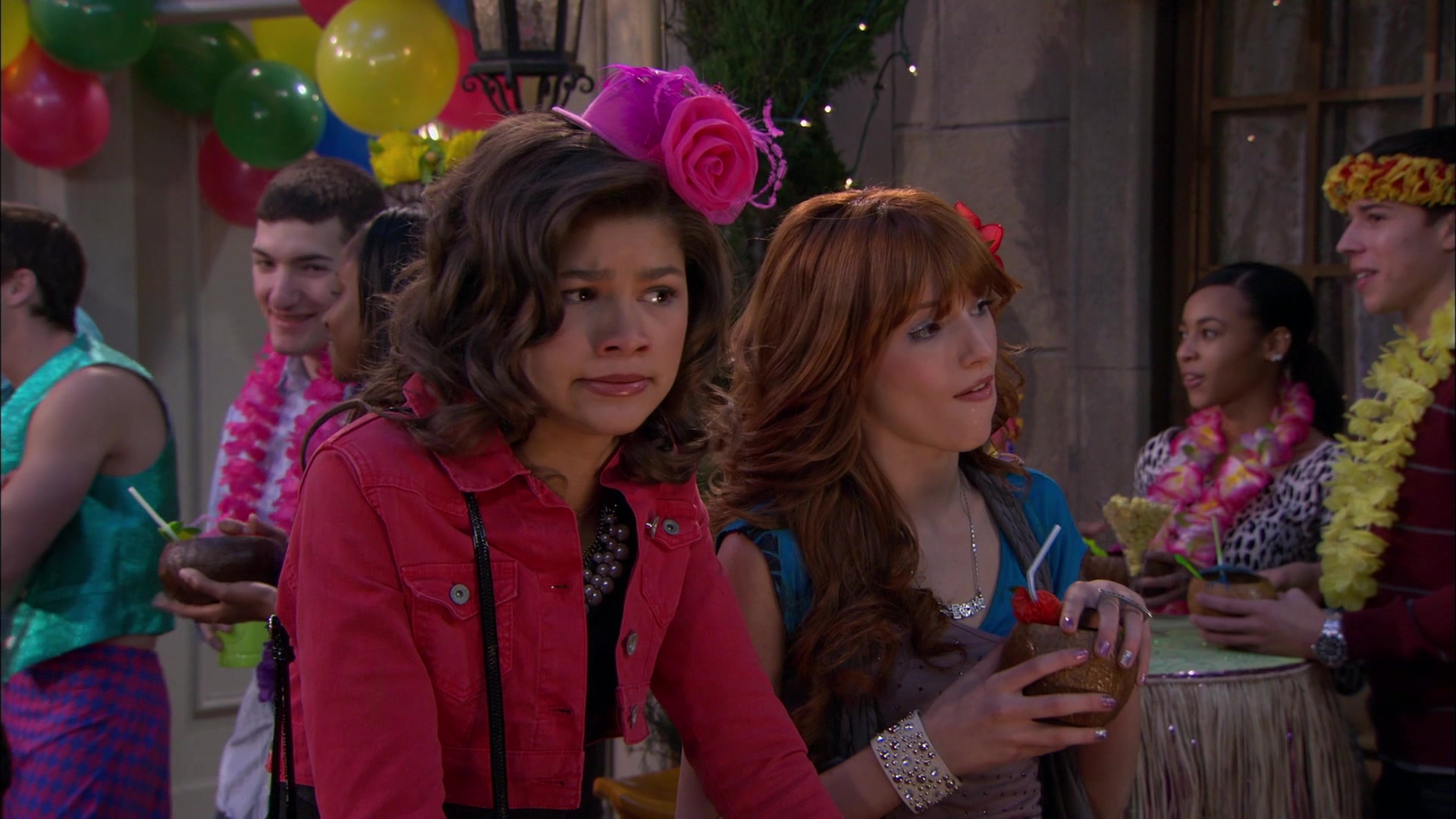 Shake_It_Up_S01E19_1080p_002000.jpg