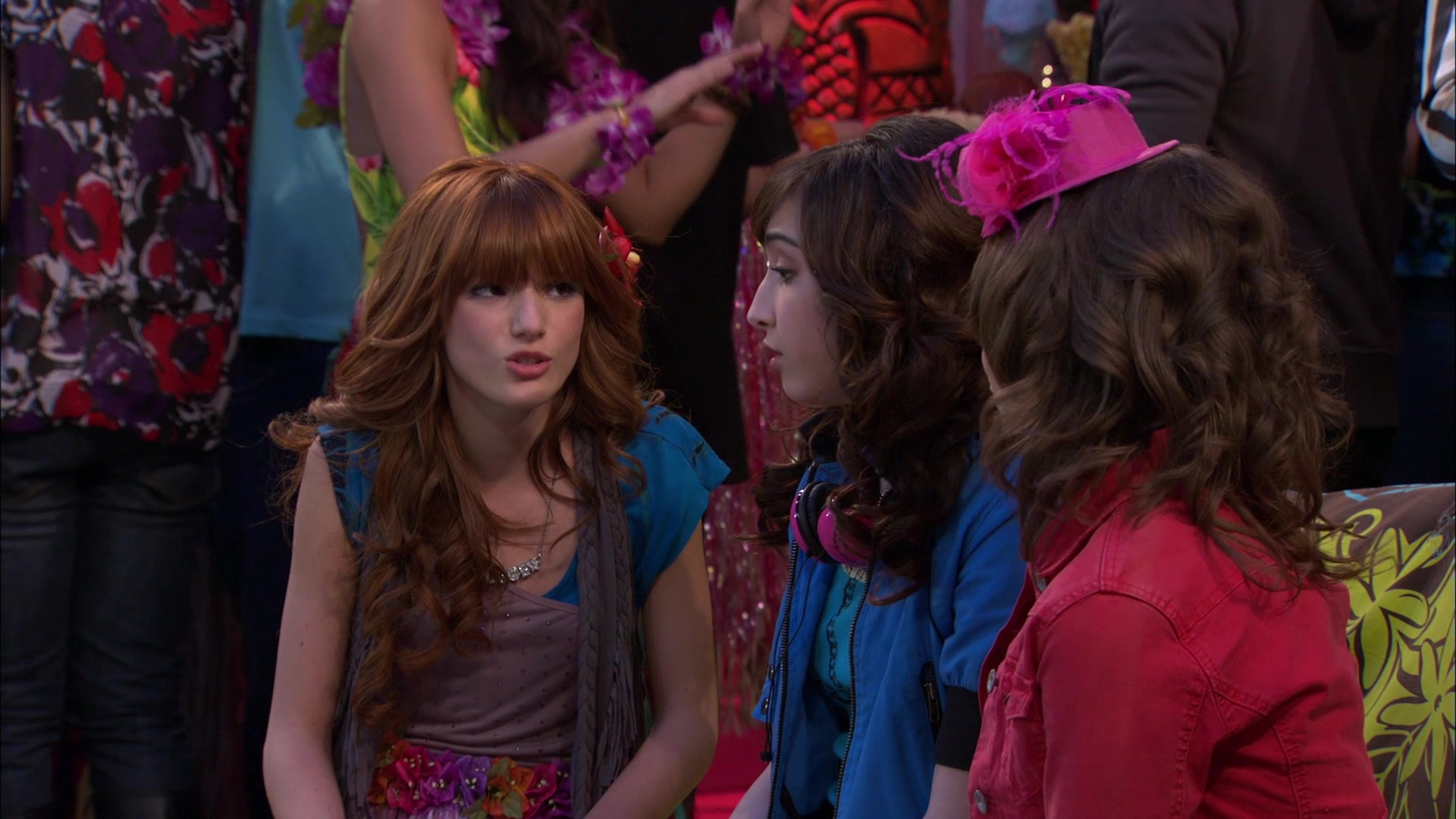 Shake_It_Up_S01E19_1080p_002096.jpg Shake_It_Up_S01E19_1080p_002096.jpg