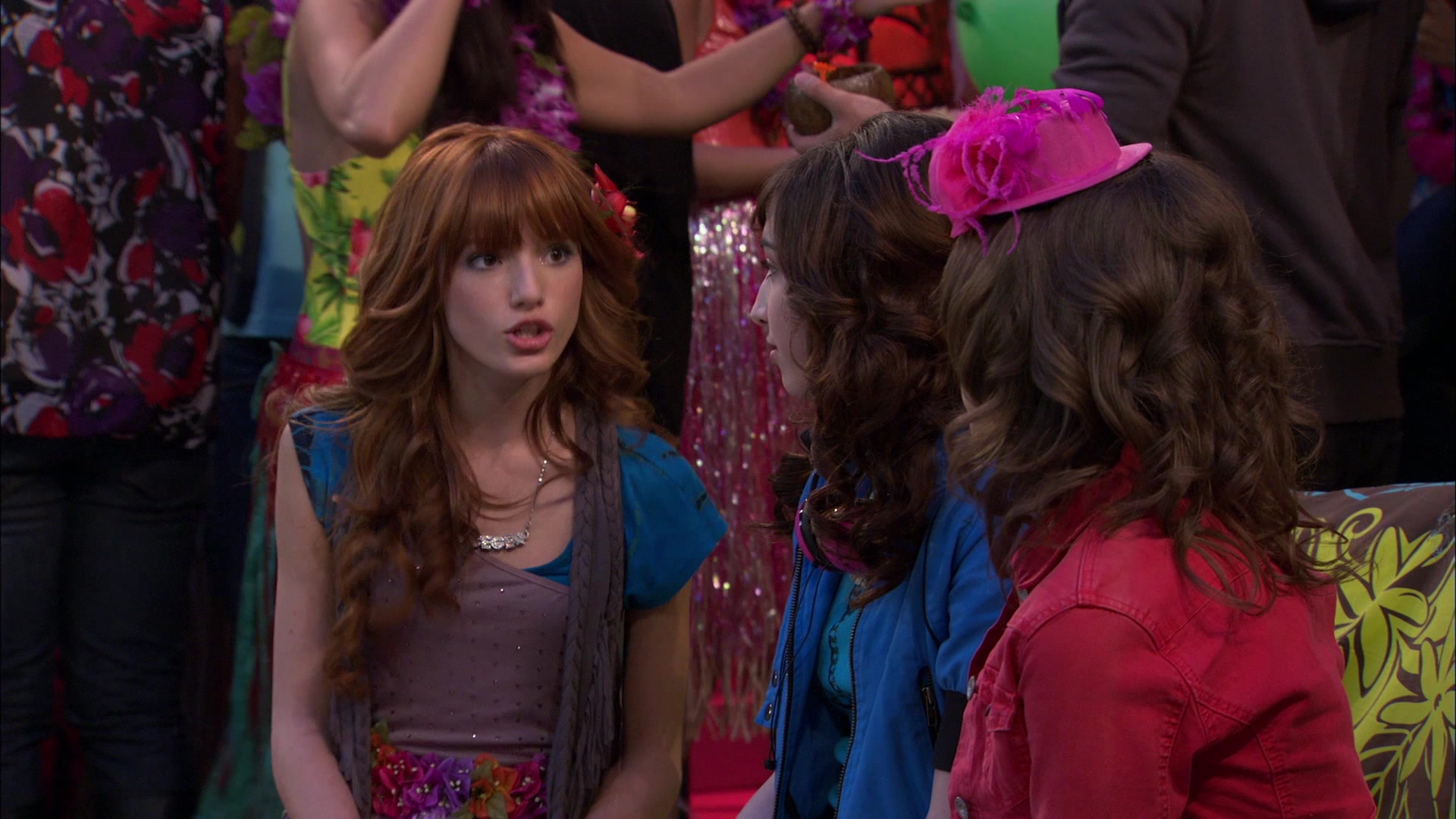 Shake_It_Up_S01E19_1080p_002102.jpg