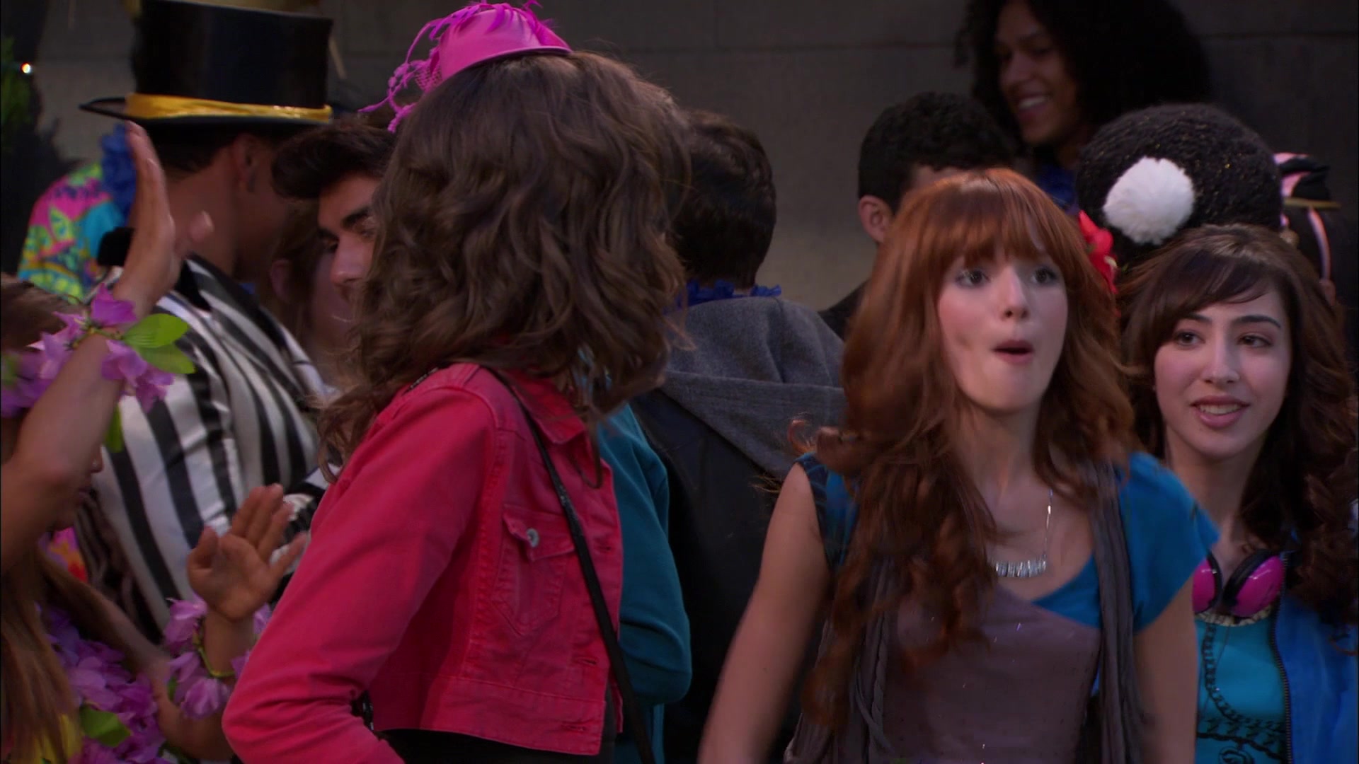 Shake_It_Up_S01E19_1080p_002171.jpg Shake_It_Up_S01E19_1080p_002171.jpg