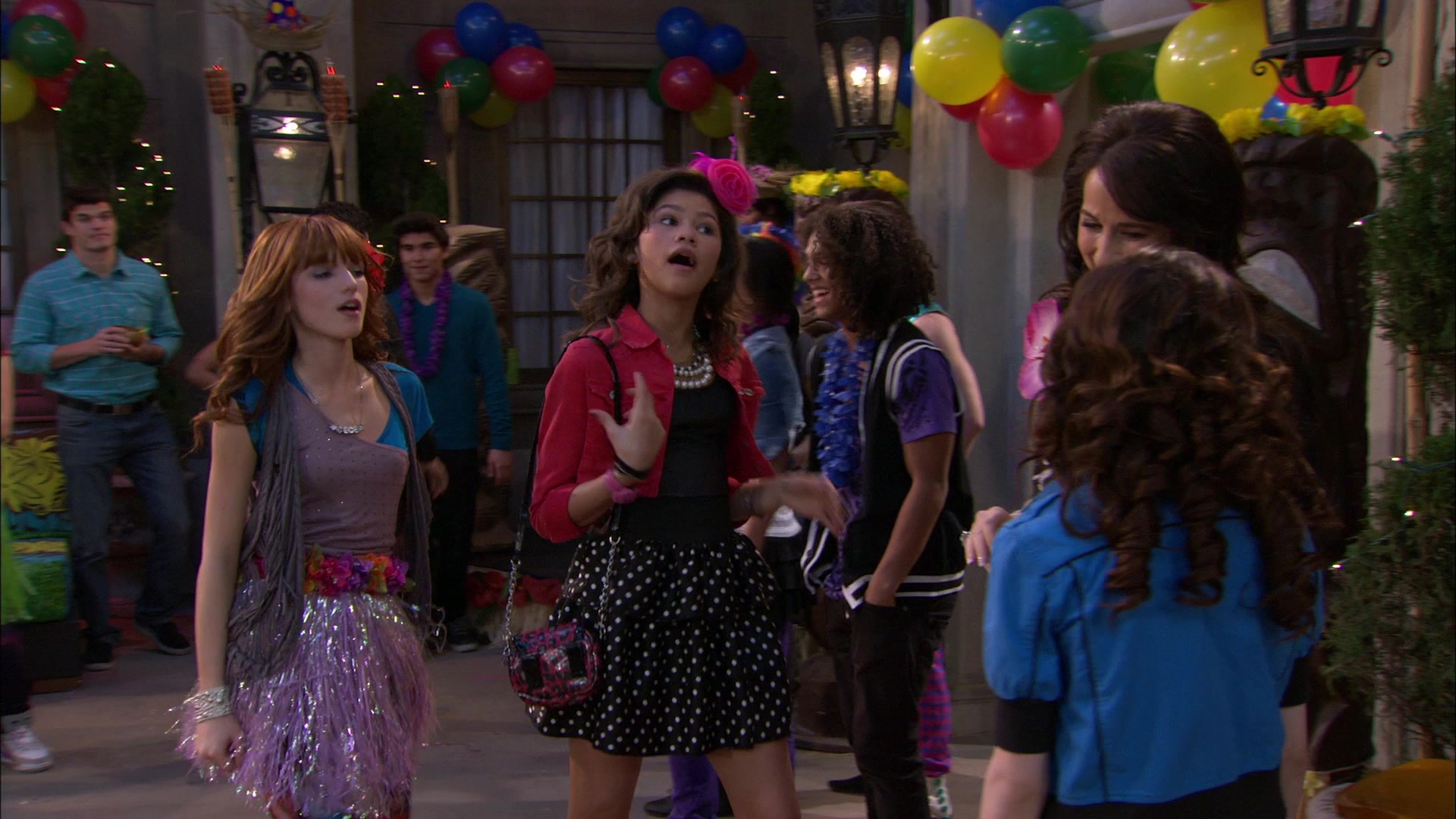 Shake_It_Up_S01E19_1080p_002483.jpg
