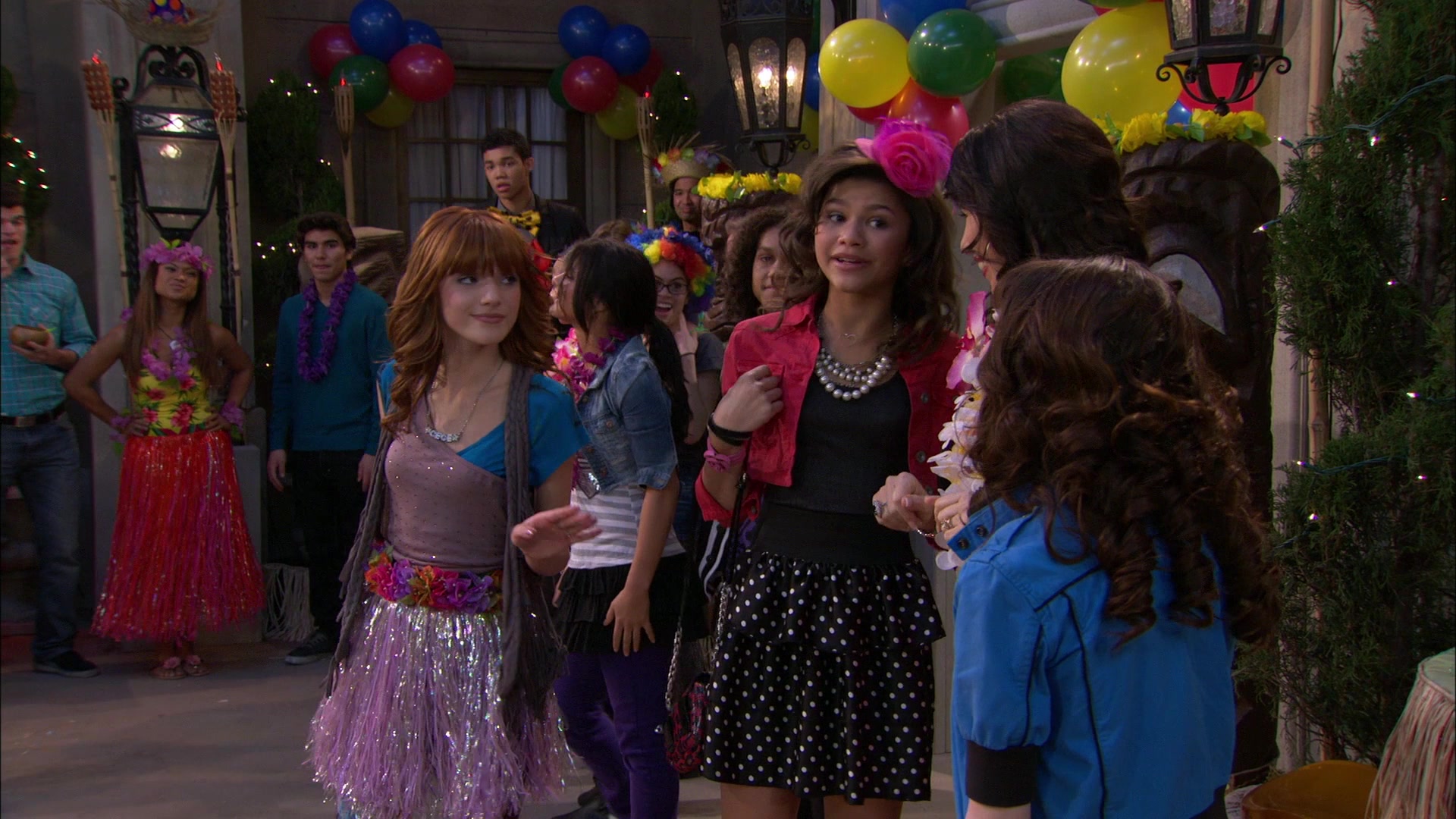 Shake_It_Up_S01E19_1080p_002486.jpg