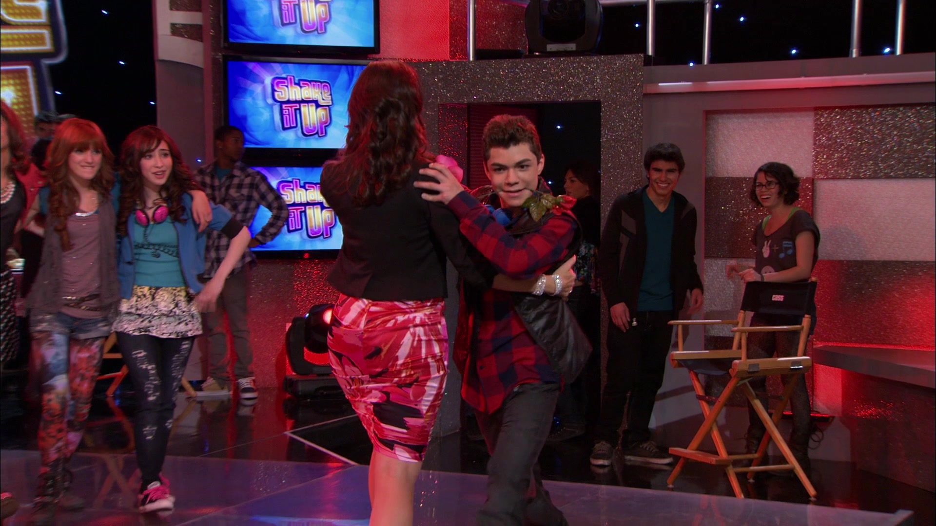 Shake_It_Up_S01E19_1080p_002917.jpg Shake_It_Up_S01E19_1080p_002917.jpg
