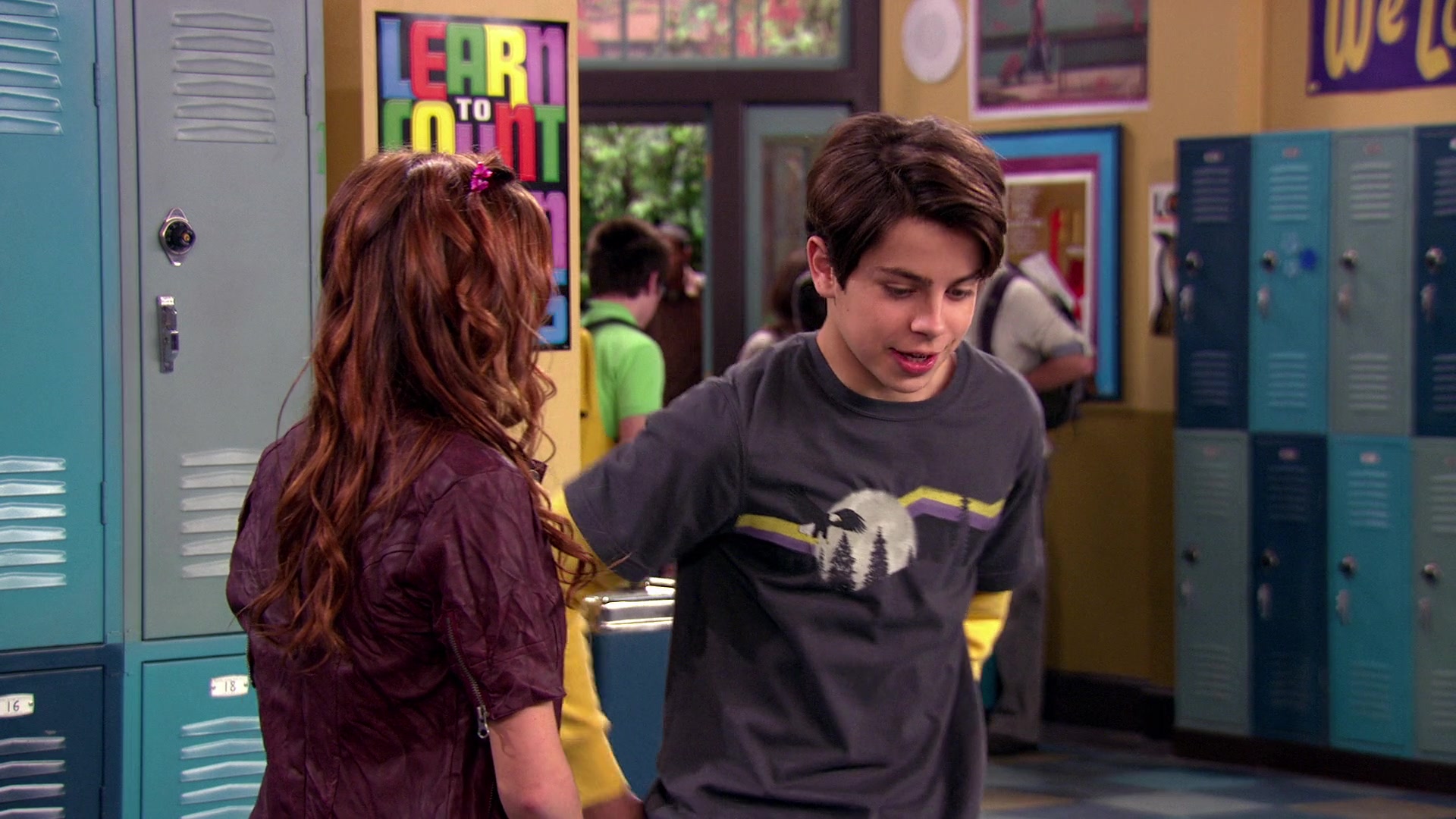 Wizards_of_Waverly_Place_S03E20_Maxs_Secret_Girlfriend_1080p_BTD_000114.jpg Wizards_of_Waverly_Place_S03E20_Maxs_Secret_Girlfriend_1080p_BTD_000114.jpg