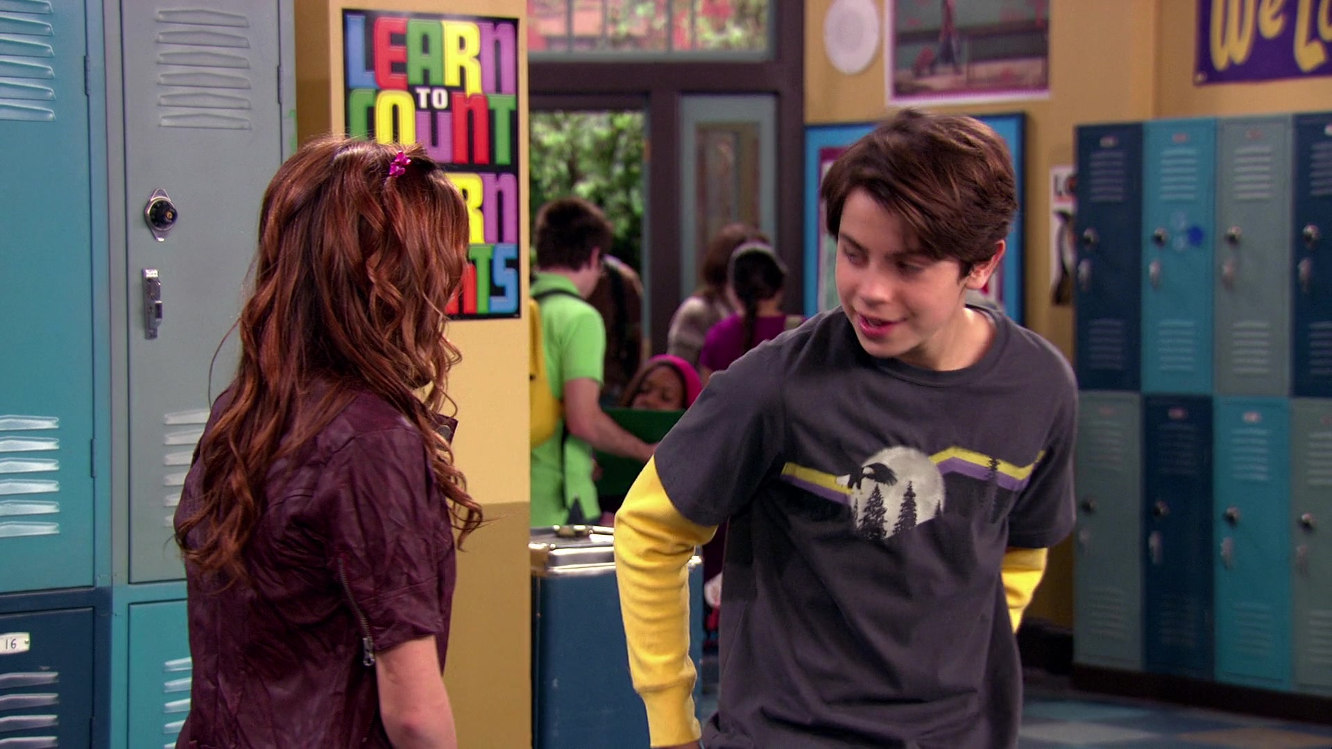 Wizards_of_Waverly_Place_S03E20_Maxs_Secret_Girlfriend_1080p_BTD_000115.jpg Wizards_of_Waverly_Place_S03E20_Maxs_Secret_Girlfriend_1080p_BTD_000115.jpg