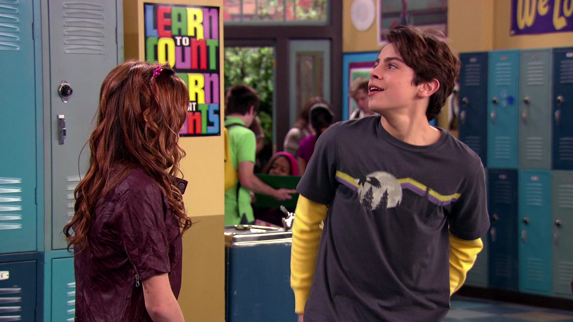 Wizards_of_Waverly_Place_S03E20_Maxs_Secret_Girlfriend_1080p_BTD_000116.jpg Wizards_of_Waverly_Place_S03E20_Maxs_Secret_Girlfriend_1080p_BTD_000116.jpg