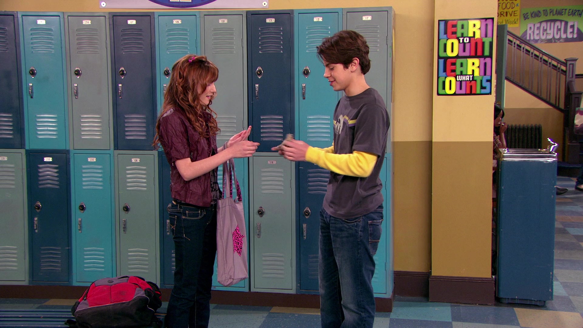 Wizards_of_Waverly_Place_S03E20_Maxs_Secret_Girlfriend_1080p_BTD_000155.jpg Wizards_of_Waverly_Place_S03E20_Maxs_Secret_Girlfriend_1080p_BTD_000155.jpg