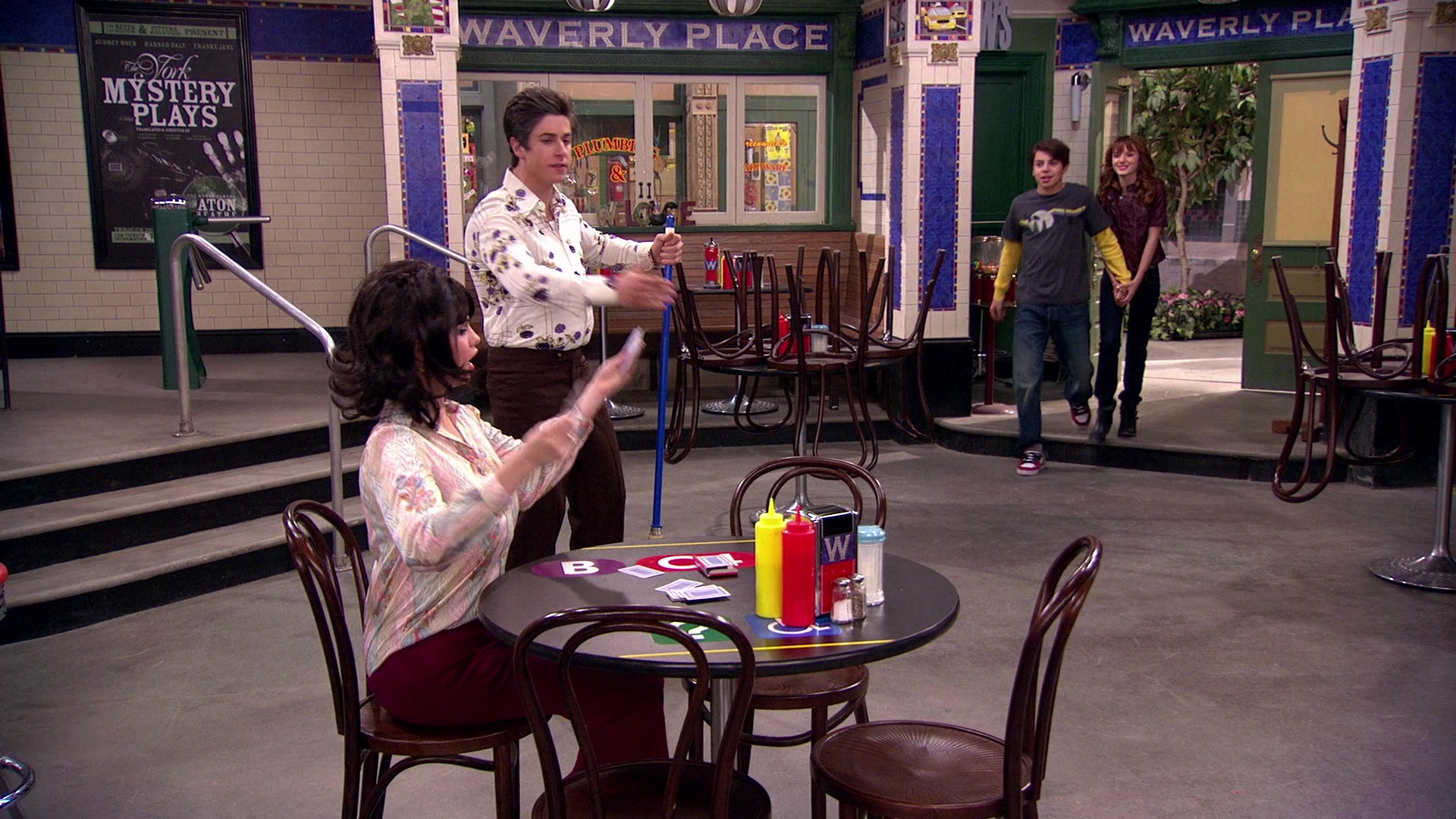 Wizards_of_Waverly_Place_S03E20_Maxs_Secret_Girlfriend_1080p_BTD_001061.jpg Wizards_of_Waverly_Place_S03E20_Maxs_Secret_Girlfriend_1080p_BTD_001061.jpg