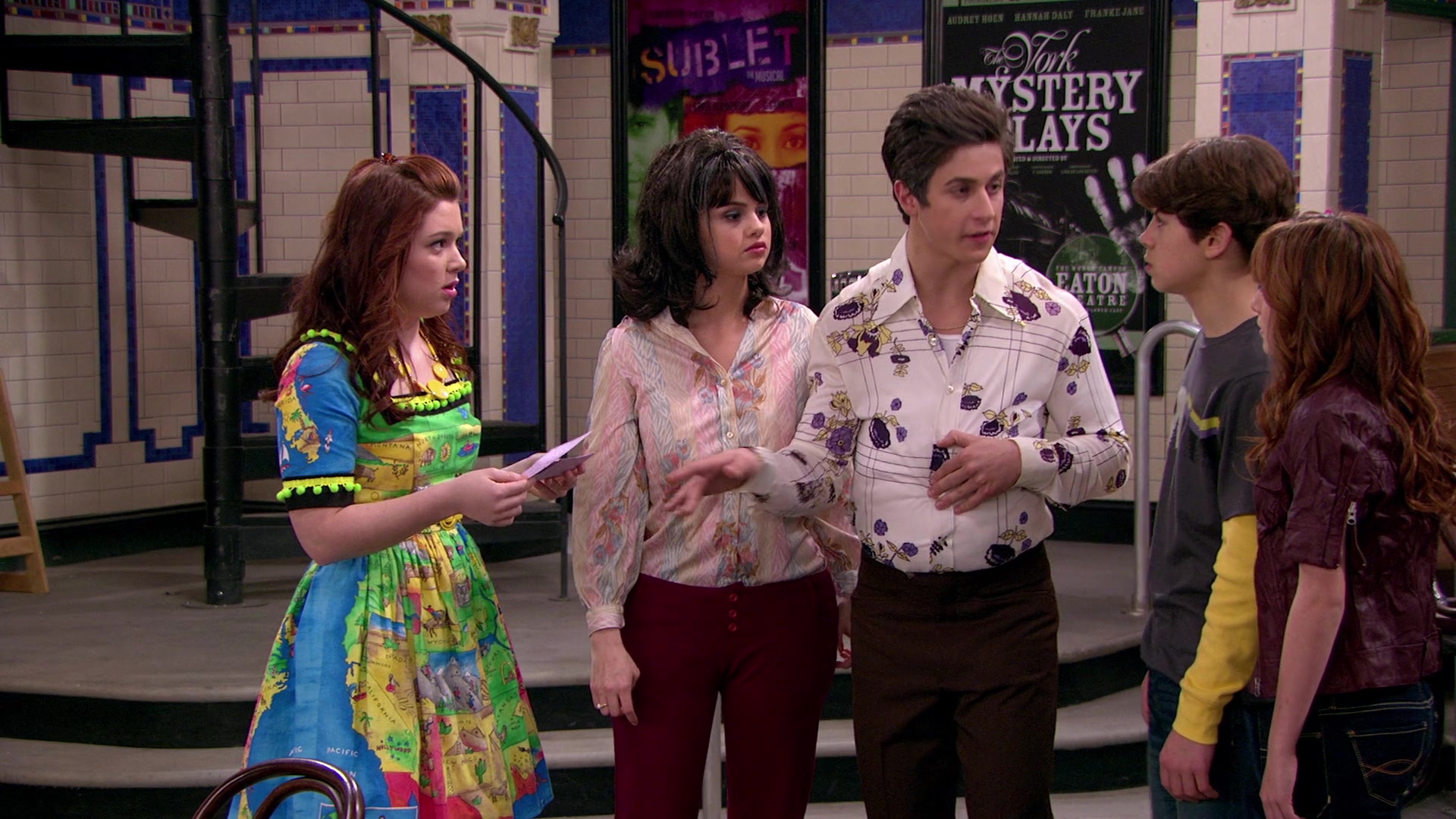 Wizards_of_Waverly_Place_S03E20_Maxs_Secret_Girlfriend_1080p_BTD_001165.jpg Wizards_of_Waverly_Place_S03E20_Maxs_Secret_Girlfriend_1080p_BTD_001165.jpg