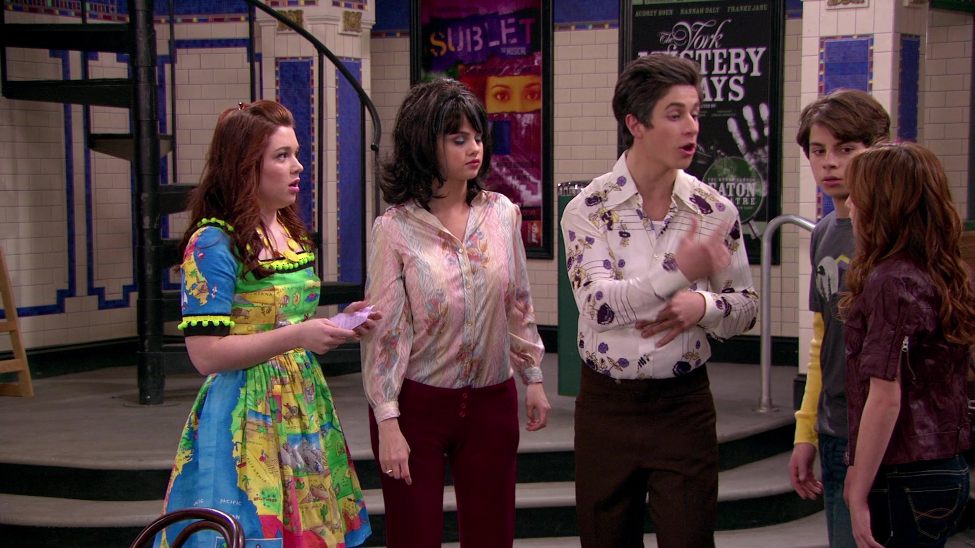 Wizards_of_Waverly_Place_S03E20_Maxs_Secret_Girlfriend_1080p_BTD_001167.jpg Wizards_of_Waverly_Place_S03E20_Maxs_Secret_Girlfriend_1080p_BTD_001167.jpg