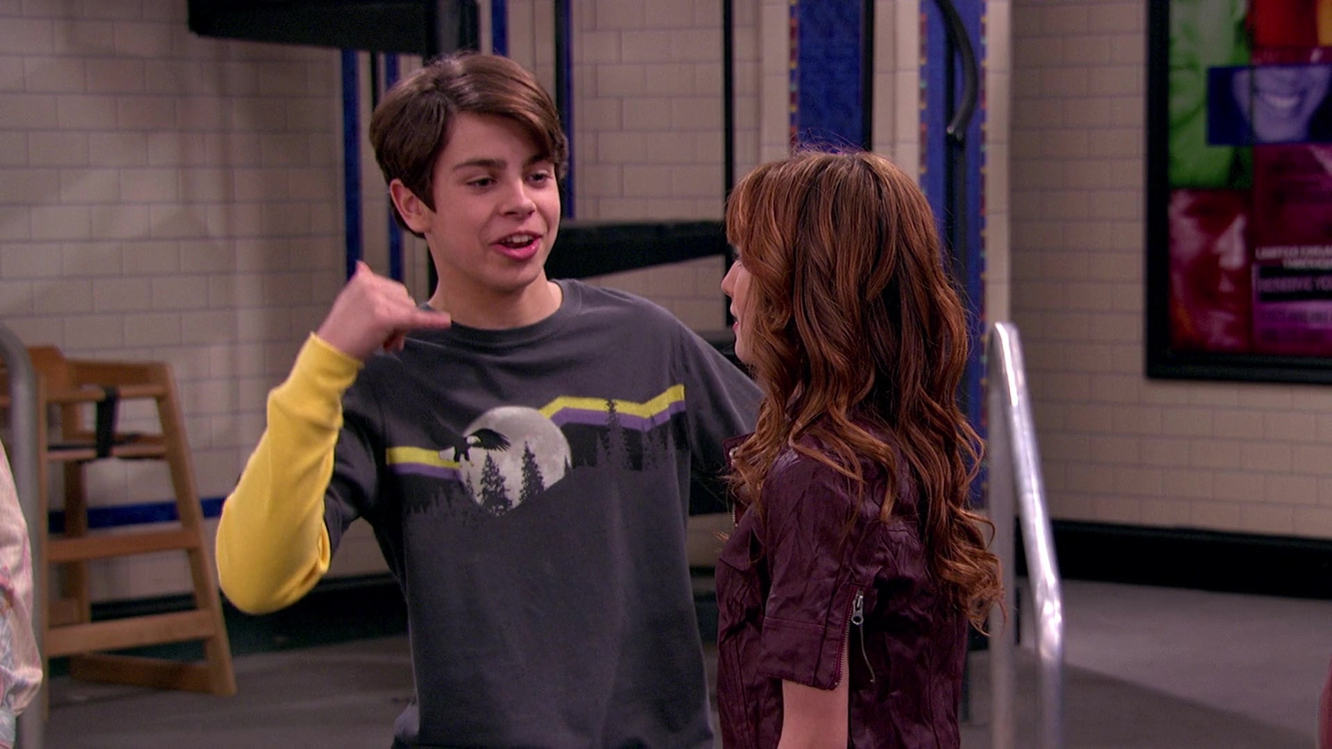 Wizards_of_Waverly_Place_S03E20_Maxs_Secret_Girlfriend_1080p_BTD_001313.jpg Wizards_of_Waverly_Place_S03E20_Maxs_Secret_Girlfriend_1080p_BTD_001313.jpg