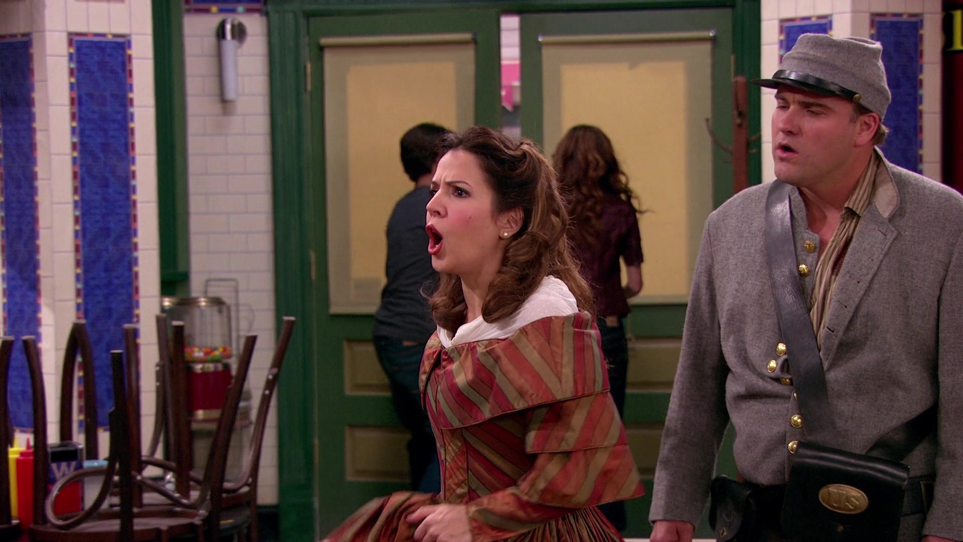 Wizards_of_Waverly_Place_S03E20_Maxs_Secret_Girlfriend_1080p_BTD_001330.jpg