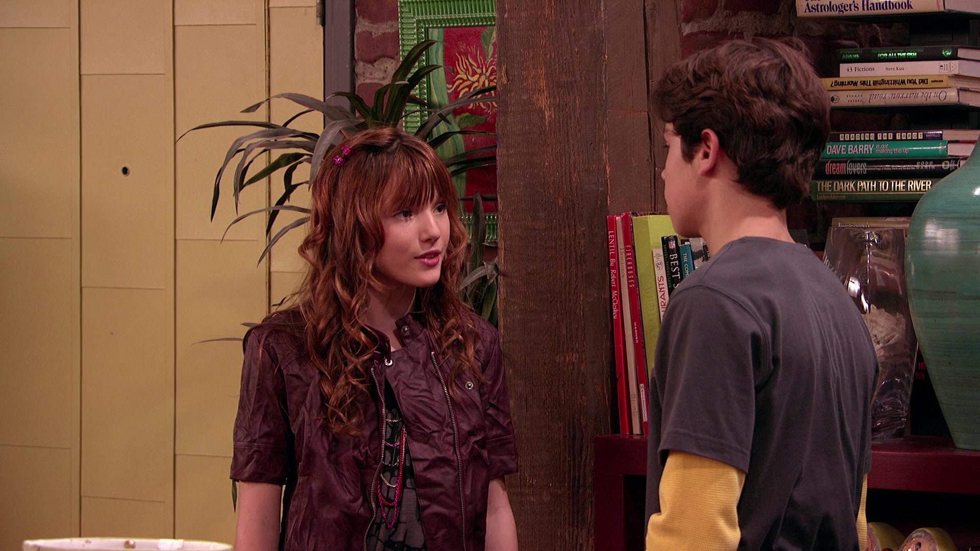 Wizards_of_Waverly_Place_S03E20_Maxs_Secret_Girlfriend_1080p_BTD_002393.jpg Wizards_of_Waverly_Place_S03E20_Maxs_Secret_Girlfriend_1080p_BTD_002393.jpg