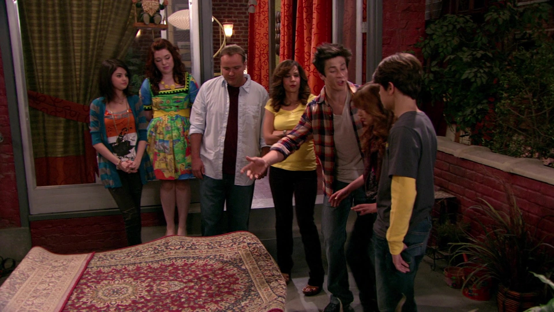 Wizards_of_Waverly_Place_S03E20_Maxs_Secret_Girlfriend_1080p_BTD_002542.jpg Wizards_of_Waverly_Place_S03E20_Maxs_Secret_Girlfriend_1080p_BTD_002542.jpg
