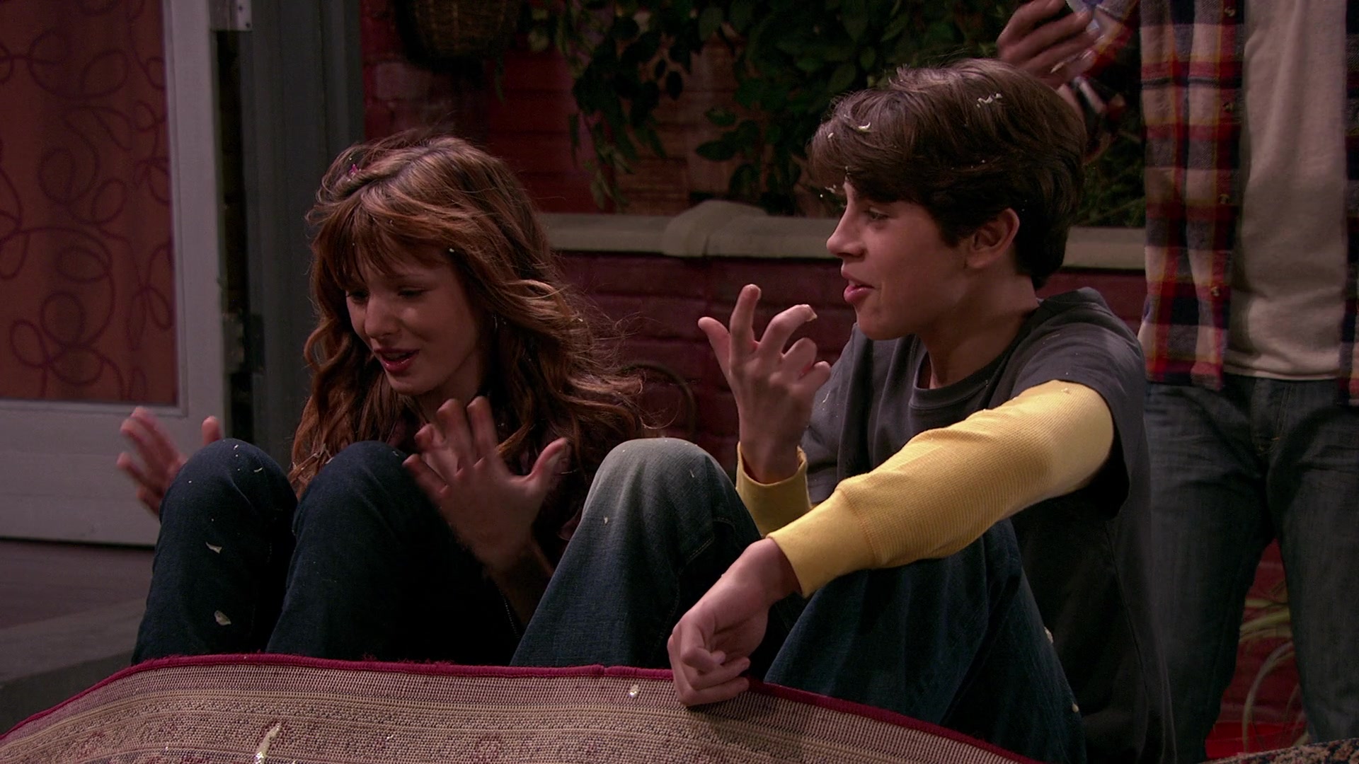 Wizards_of_Waverly_Place_S03E20_Maxs_Secret_Girlfriend_1080p_BTD_002716.jpg Wizards_of_Waverly_Place_S03E20_Maxs_Secret_Girlfriend_1080p_BTD_002716.jpg