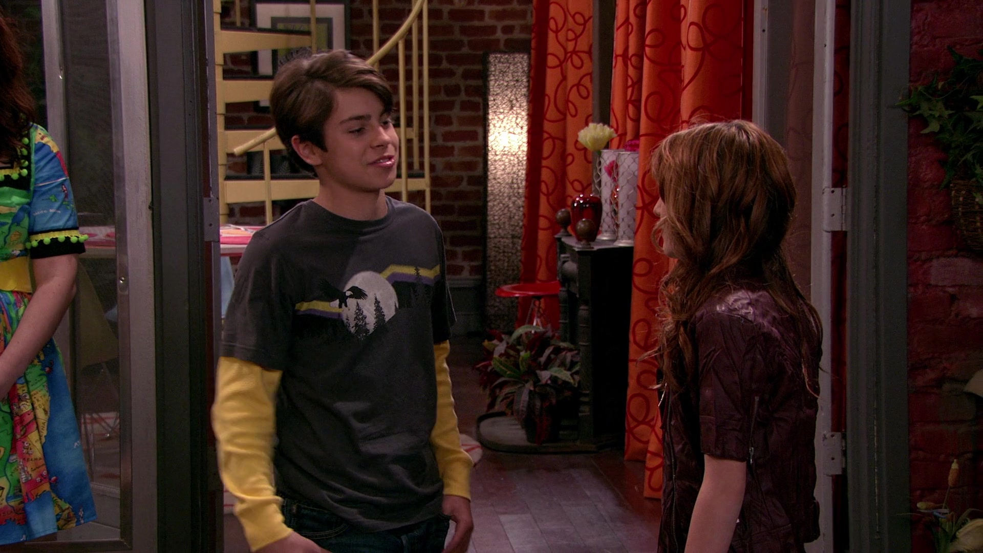 Wizards_of_Waverly_Place_S03E20_Maxs_Secret_Girlfriend_1080p_BTD_002855.jpg Wizards_of_Waverly_Place_S03E20_Maxs_Secret_Girlfriend_1080p_BTD_002855.jpg