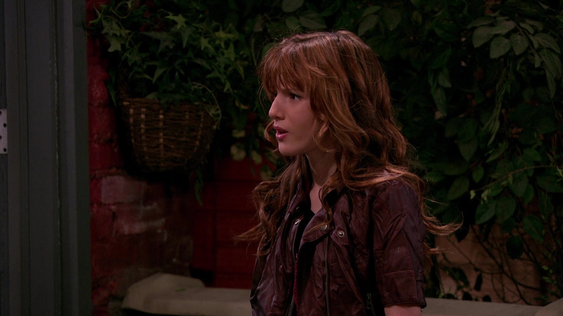 Wizards_of_Waverly_Place_S03E20_Maxs_Secret_Girlfriend_1080p_BTD_002883.jpg Wizards_of_Waverly_Place_S03E20_Maxs_Secret_Girlfriend_1080p_BTD_002883.jpg