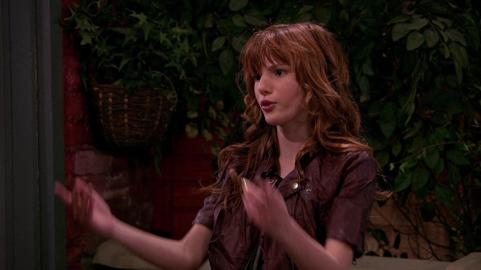 Wizards_of_Waverly_Place_S03E20_Maxs_Secret_Girlfriend_1080p_BTD_002889.jpg