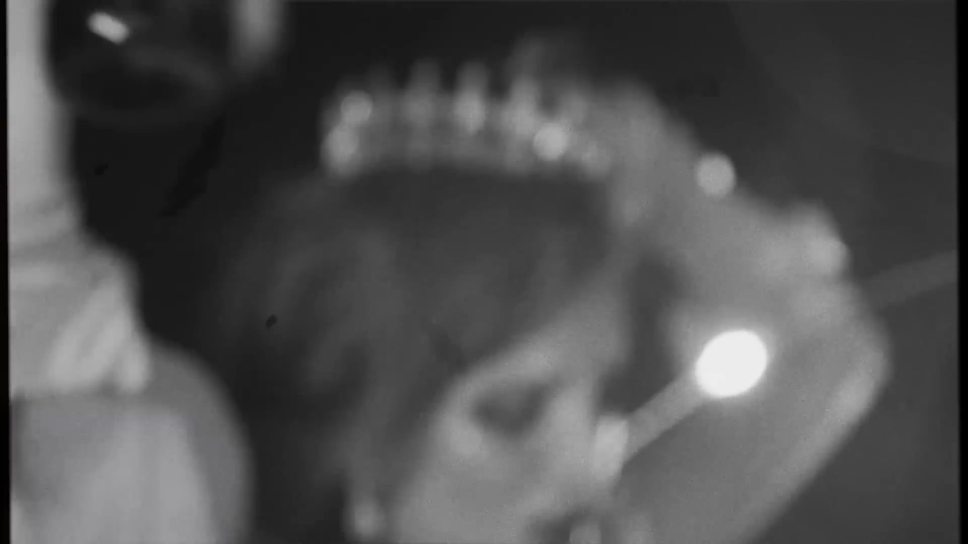 bellathornedaily_Lonely_mv_000076.jpg bellathornedaily_Lonely_mv_000076.jpg
