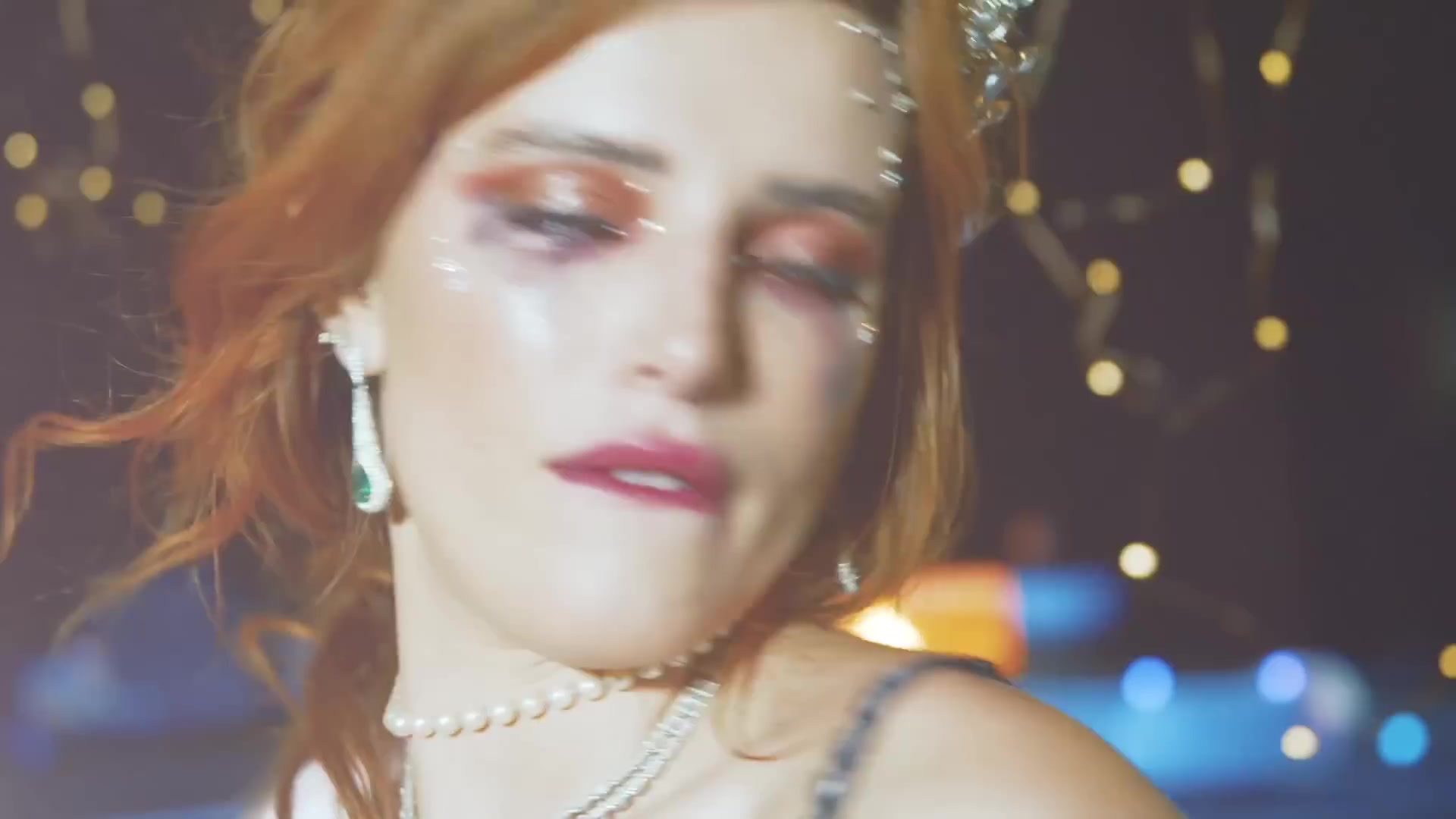 bellathornedaily_Lonely_mv_000090.jpg bellathornedaily_Lonely_mv_000090.jpg
