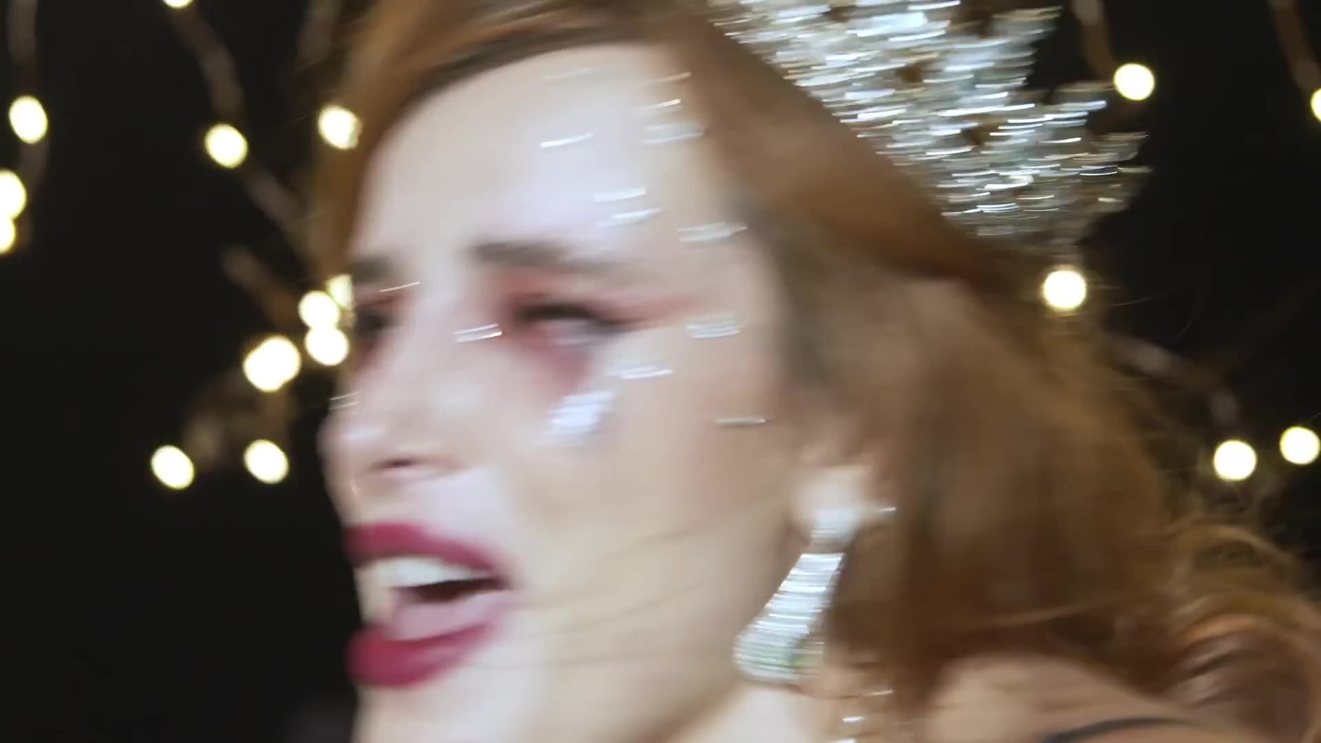 bellathornedaily_Lonely_mv_000121.jpg bellathornedaily_Lonely_mv_000121.jpg