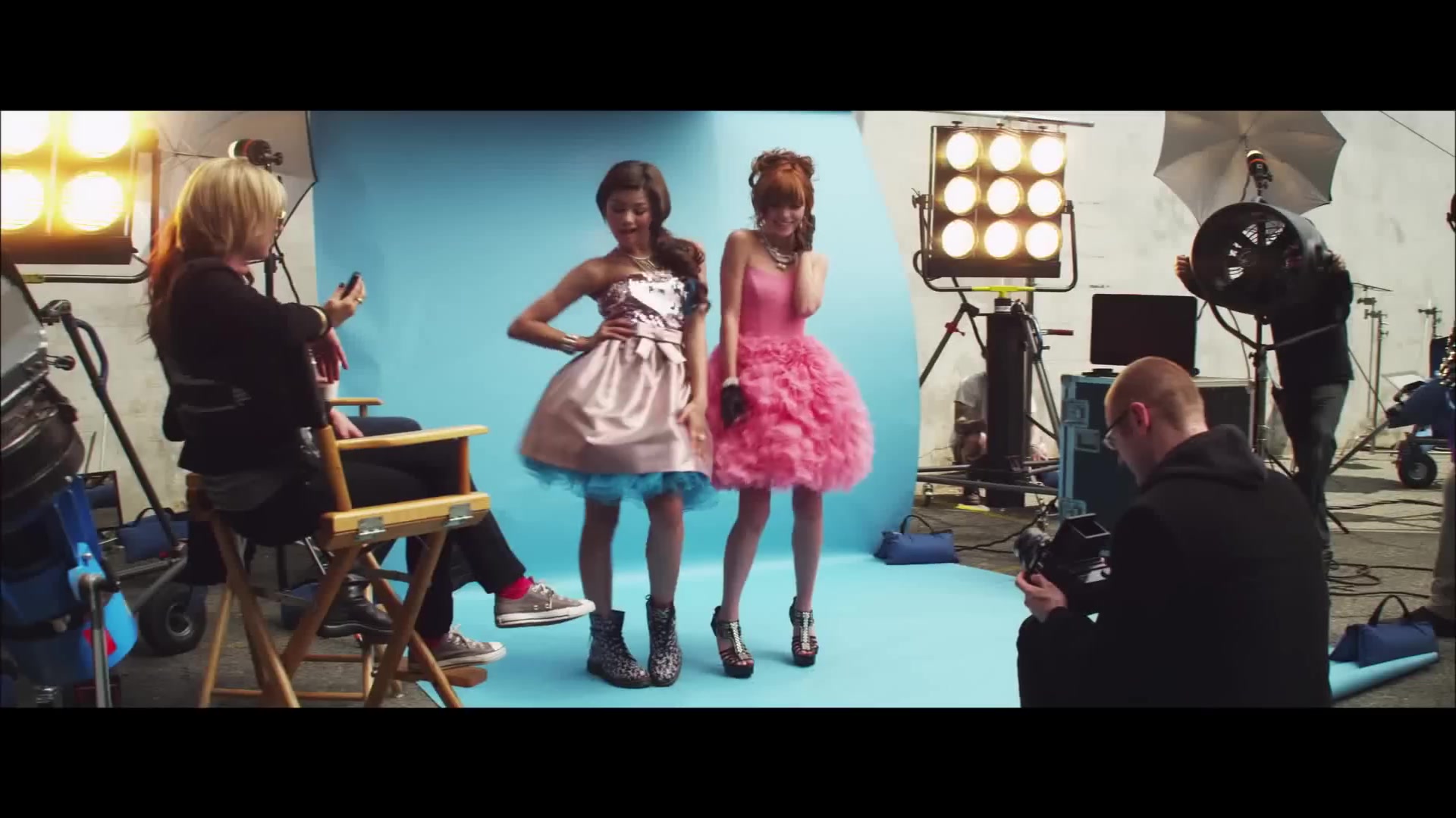 bellathornedaily_Watchme_shakeitup_mv_000002.jpg bellathornedaily_Watchme_shakeitup_mv_000002.jpg