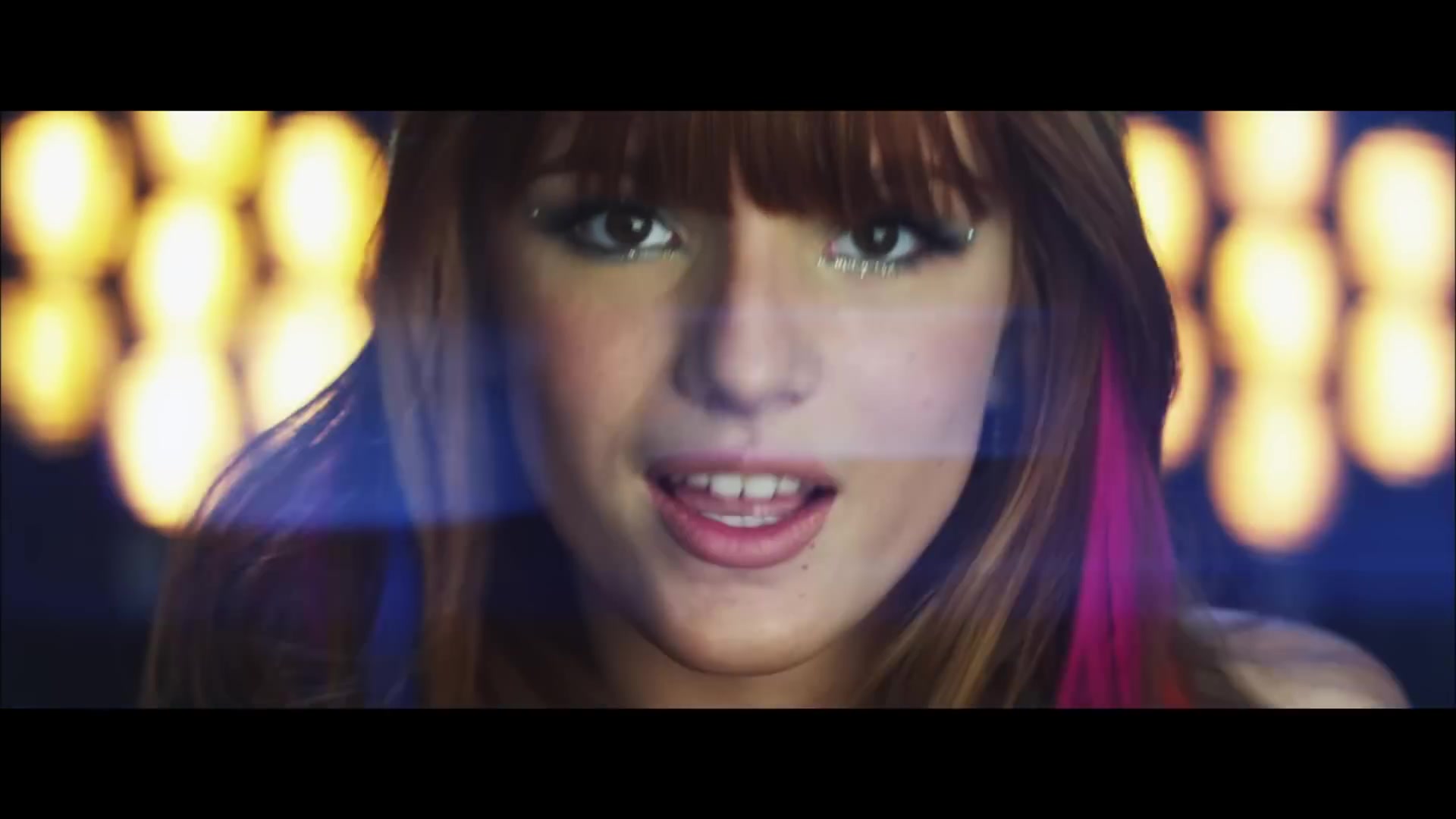 bellathornedaily_Watchme_shakeitup_mv_000092.jpg bellathornedaily_Watchme_shakeitup_mv_000092.jpg