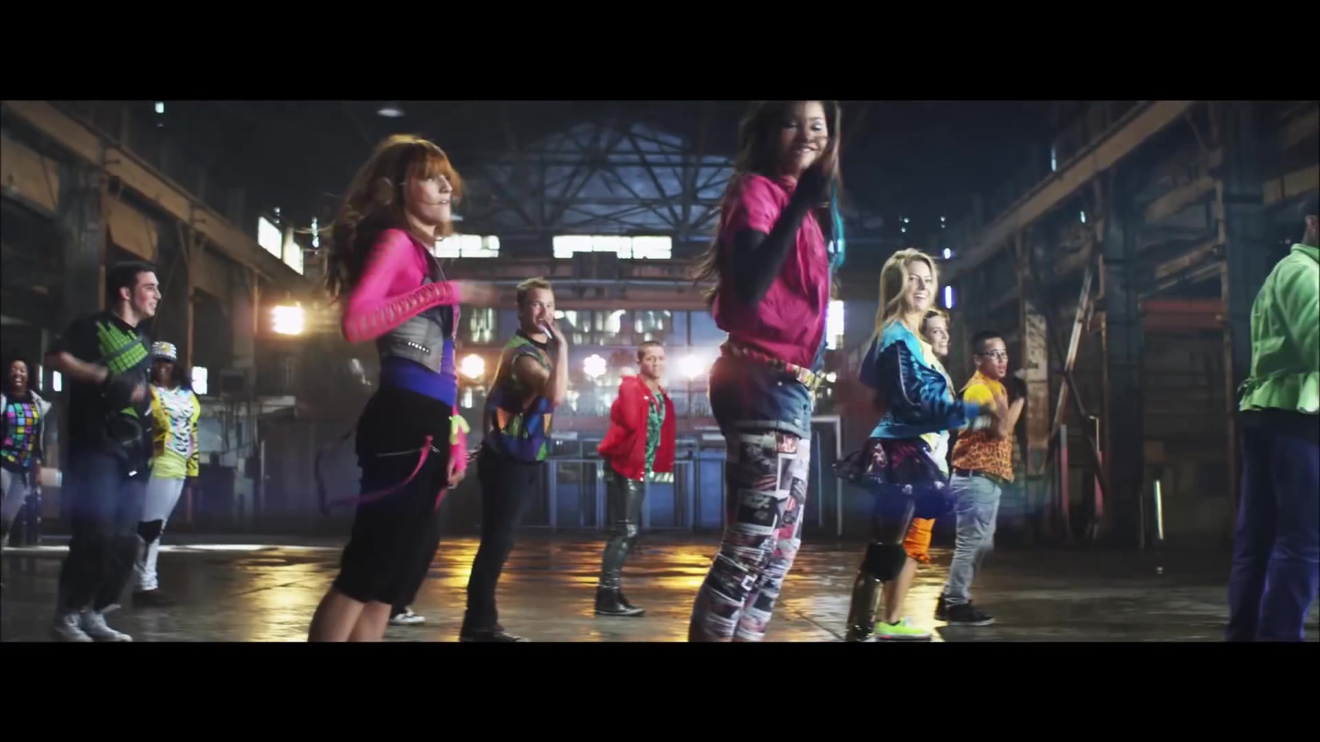 bellathornedaily_Watchme_shakeitup_mv_000132.jpg bellathornedaily_Watchme_shakeitup_mv_000132.jpg