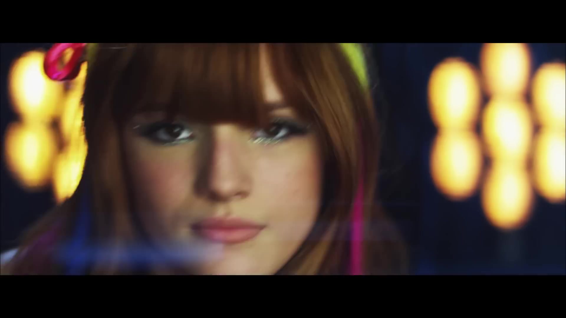 bellathornedaily_Watchme_shakeitup_mv_000148.jpg bellathornedaily_Watchme_shakeitup_mv_000148.jpg