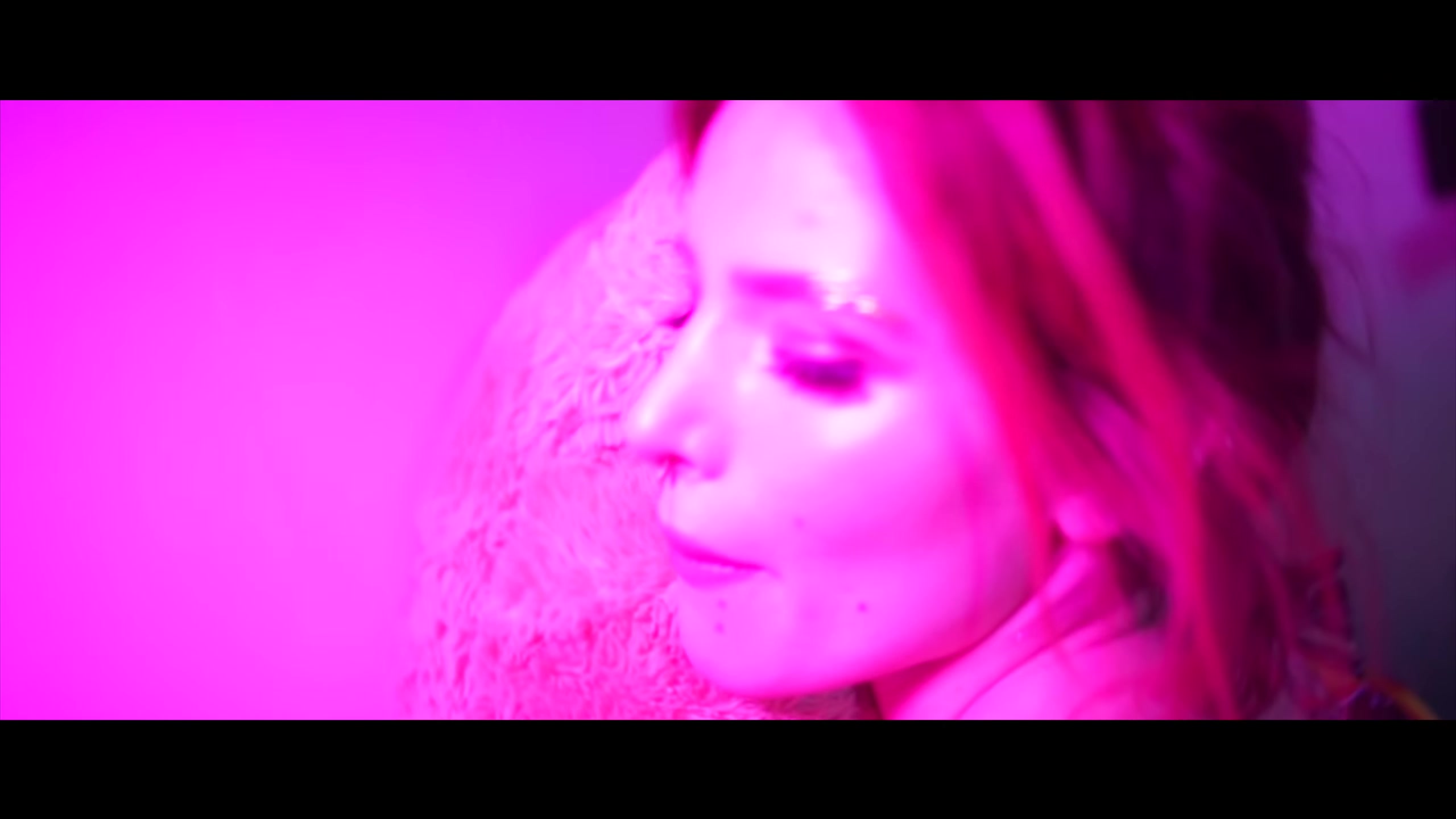 bellathornedaily_cLOUT_9_mv_000136.jpg bellathornedaily_cLOUT_9_mv_000136.jpg