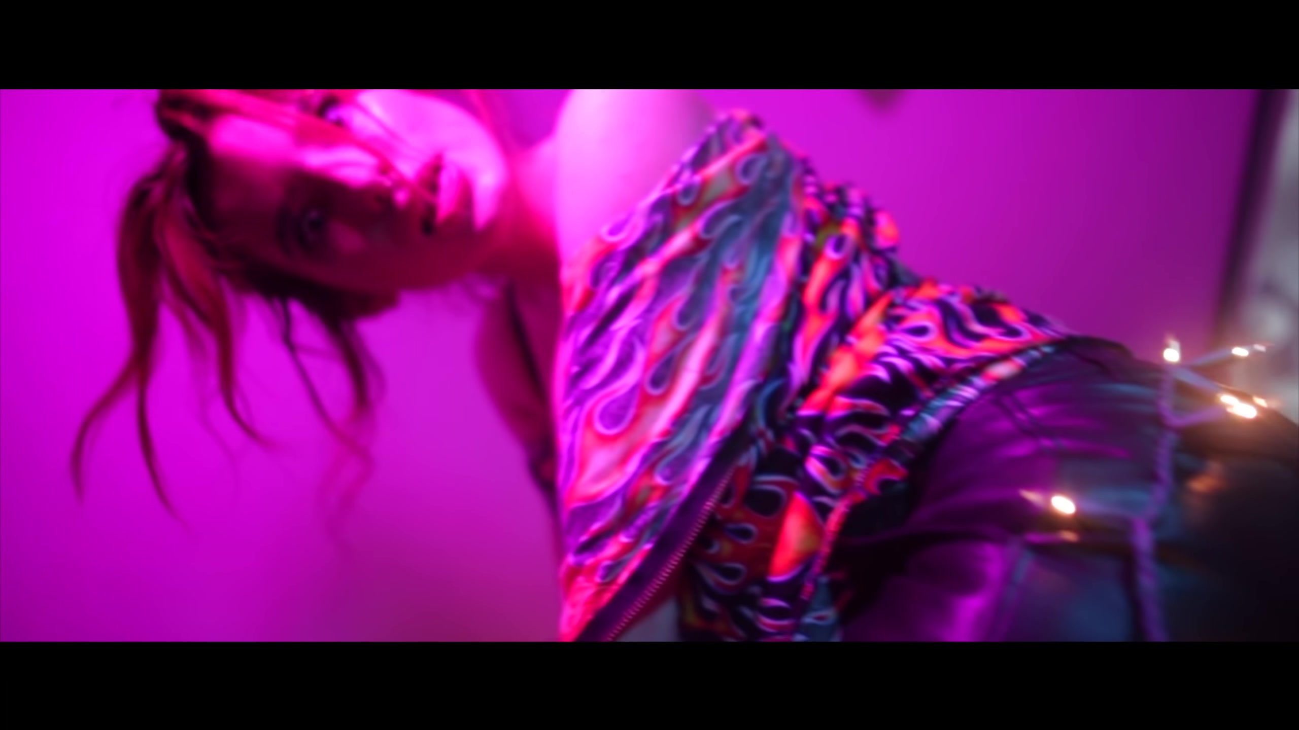 bellathornedaily_cLOUT_9_mv_000141.jpg bellathornedaily_cLOUT_9_mv_000141.jpg