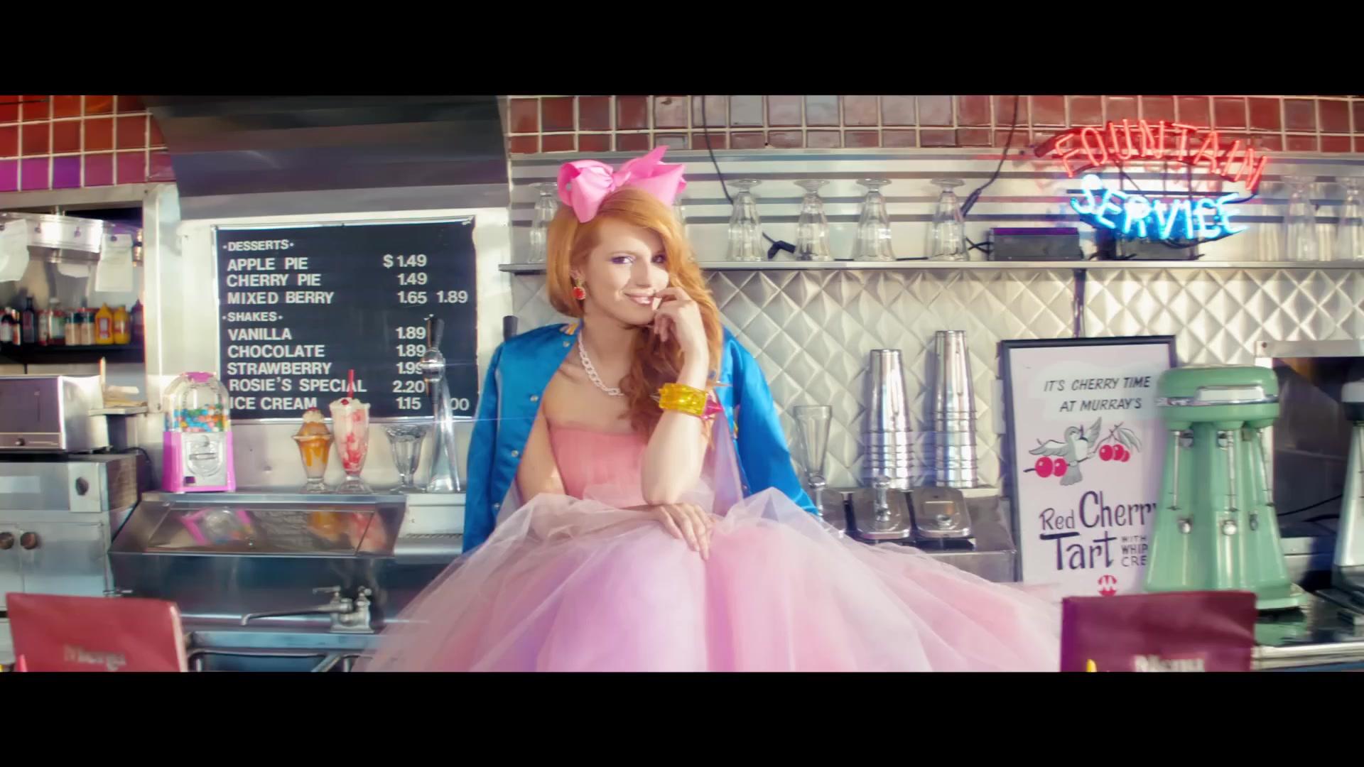 bellathornedaily_callitwhatever_screencaps_000030.jpg